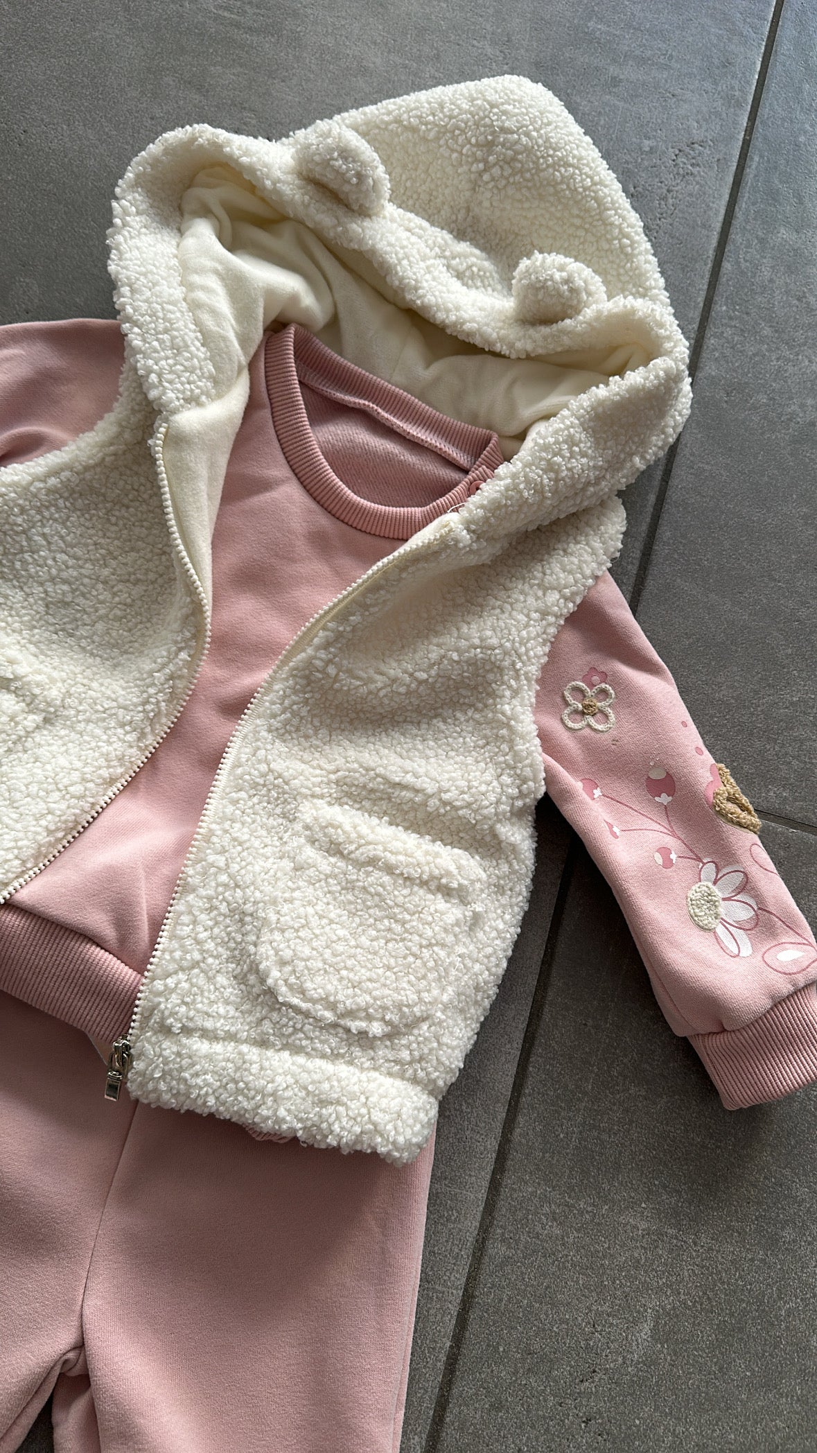 Completo CON GIUBBINO TEDDY 12-36M - PANNA