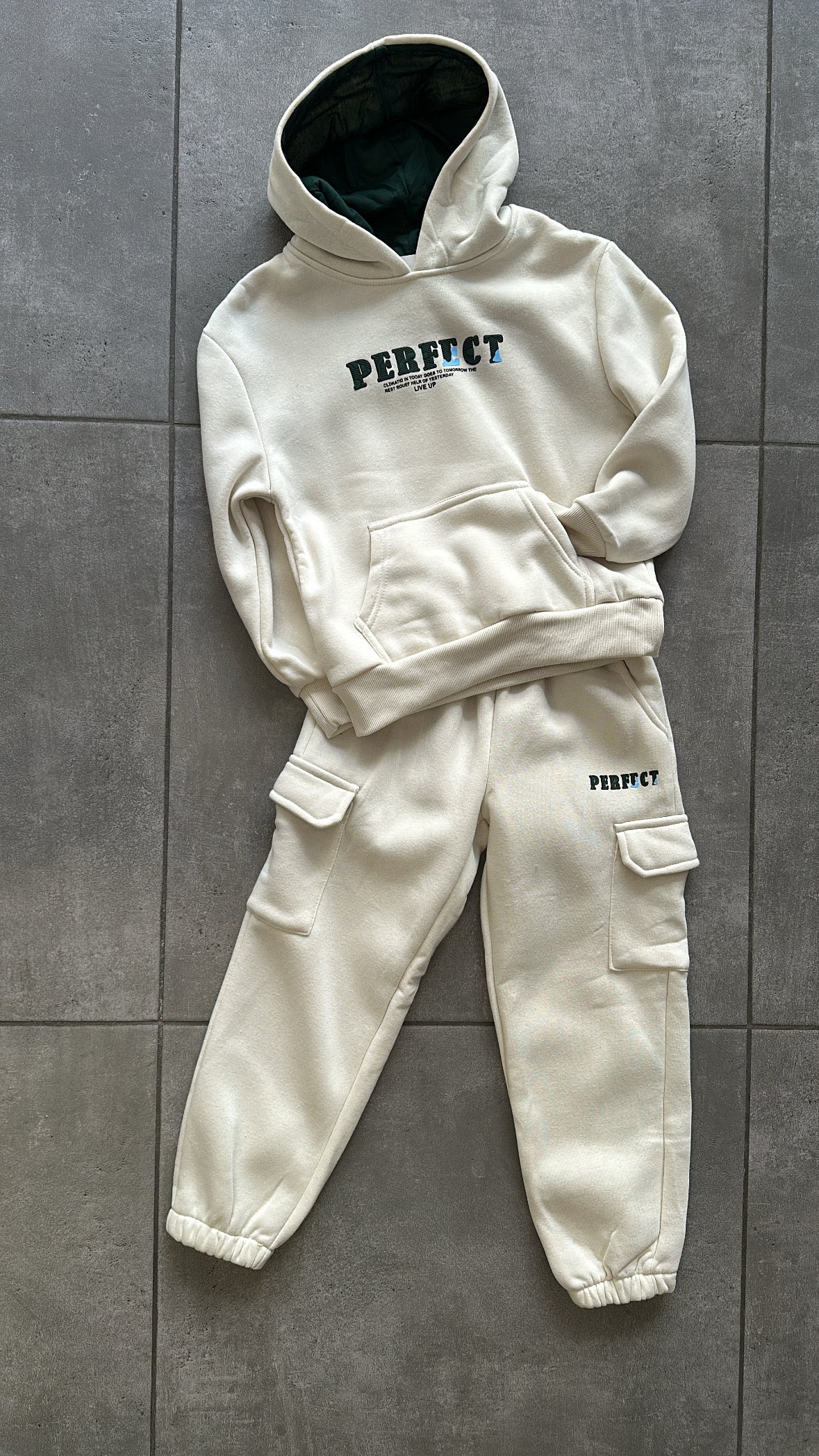 Tuta PERFECT 4-12A - PANNA
