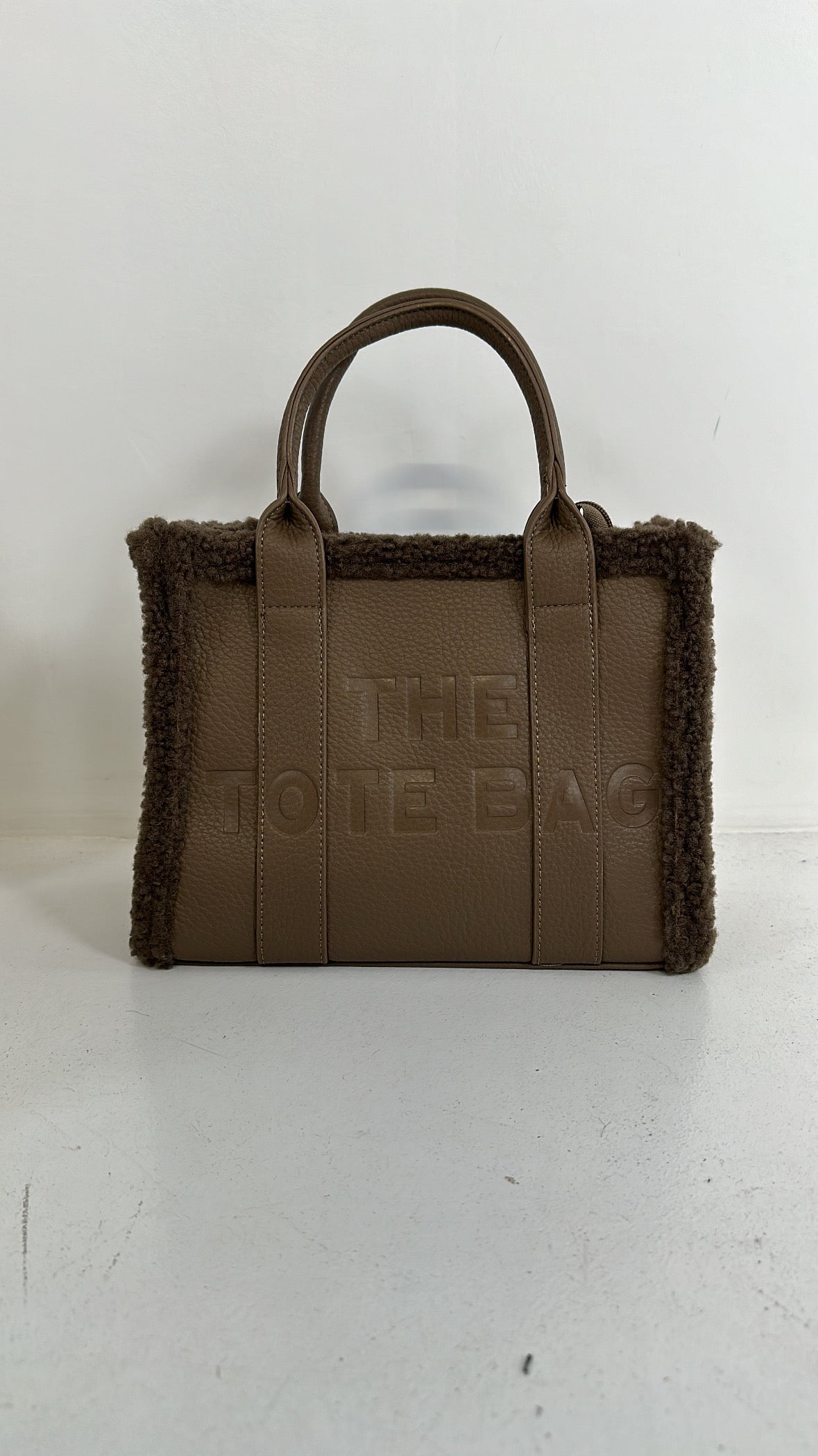 The TOTE PELLICCIA MEDIUM - KHAKI