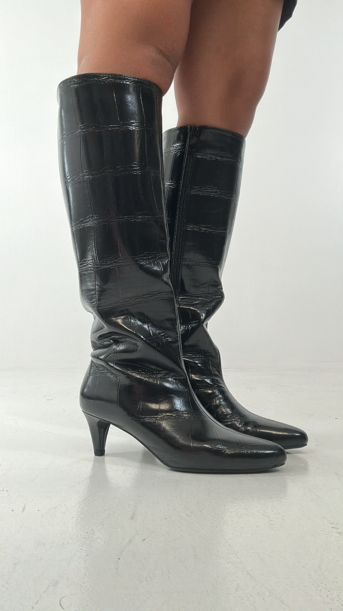 Stivale VERNICE MARTELLATO - NERO