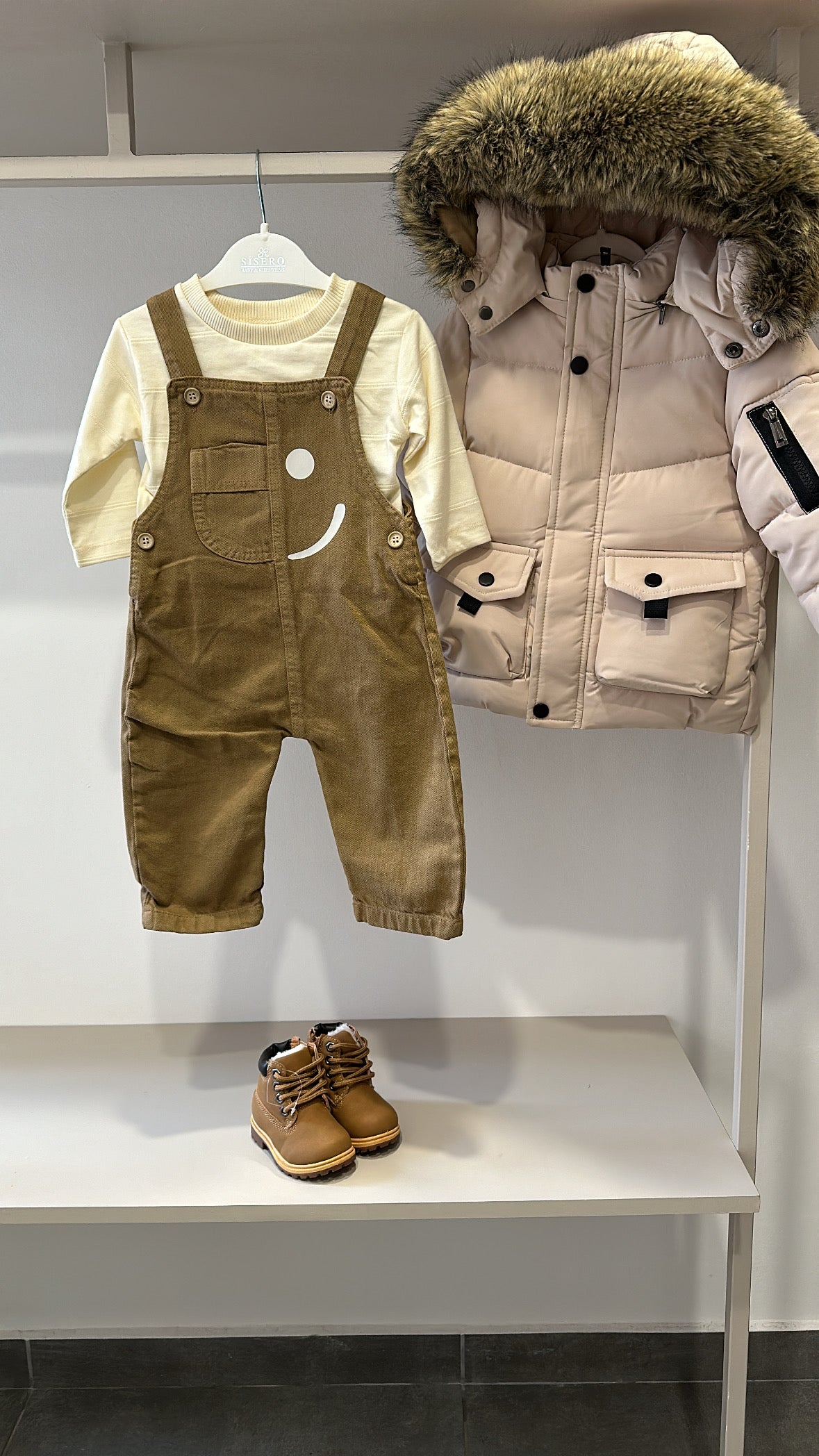 Salopette con maglia - CAMMELLO