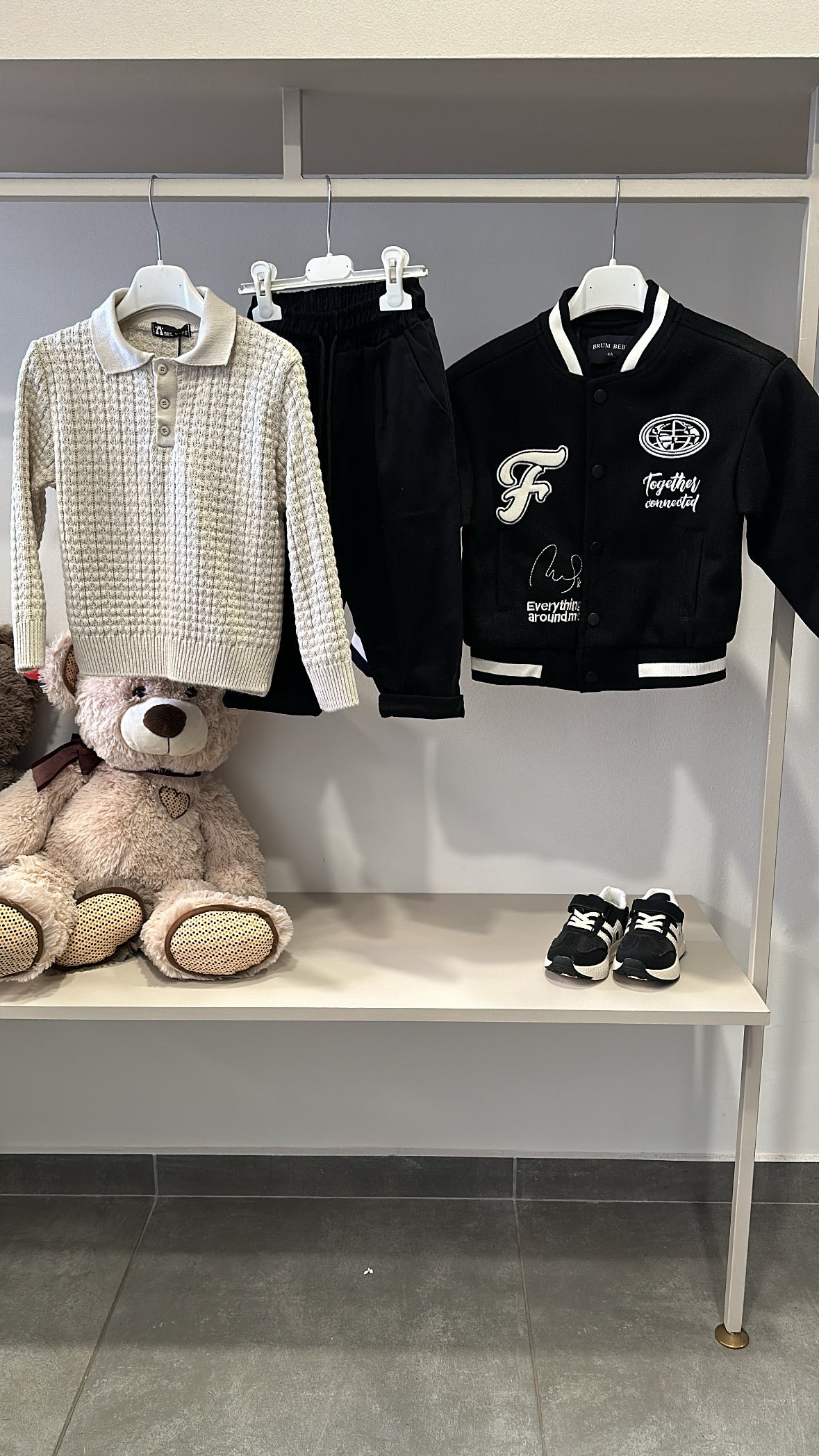 College F 4-14 A - NERO