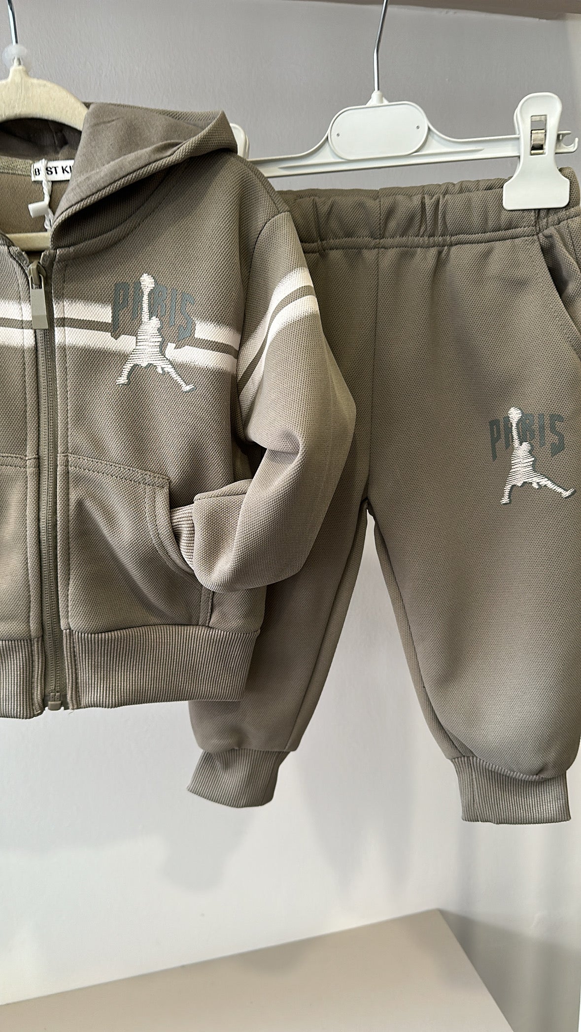 Tuta Paris 12-36M - VERDE MILITARE