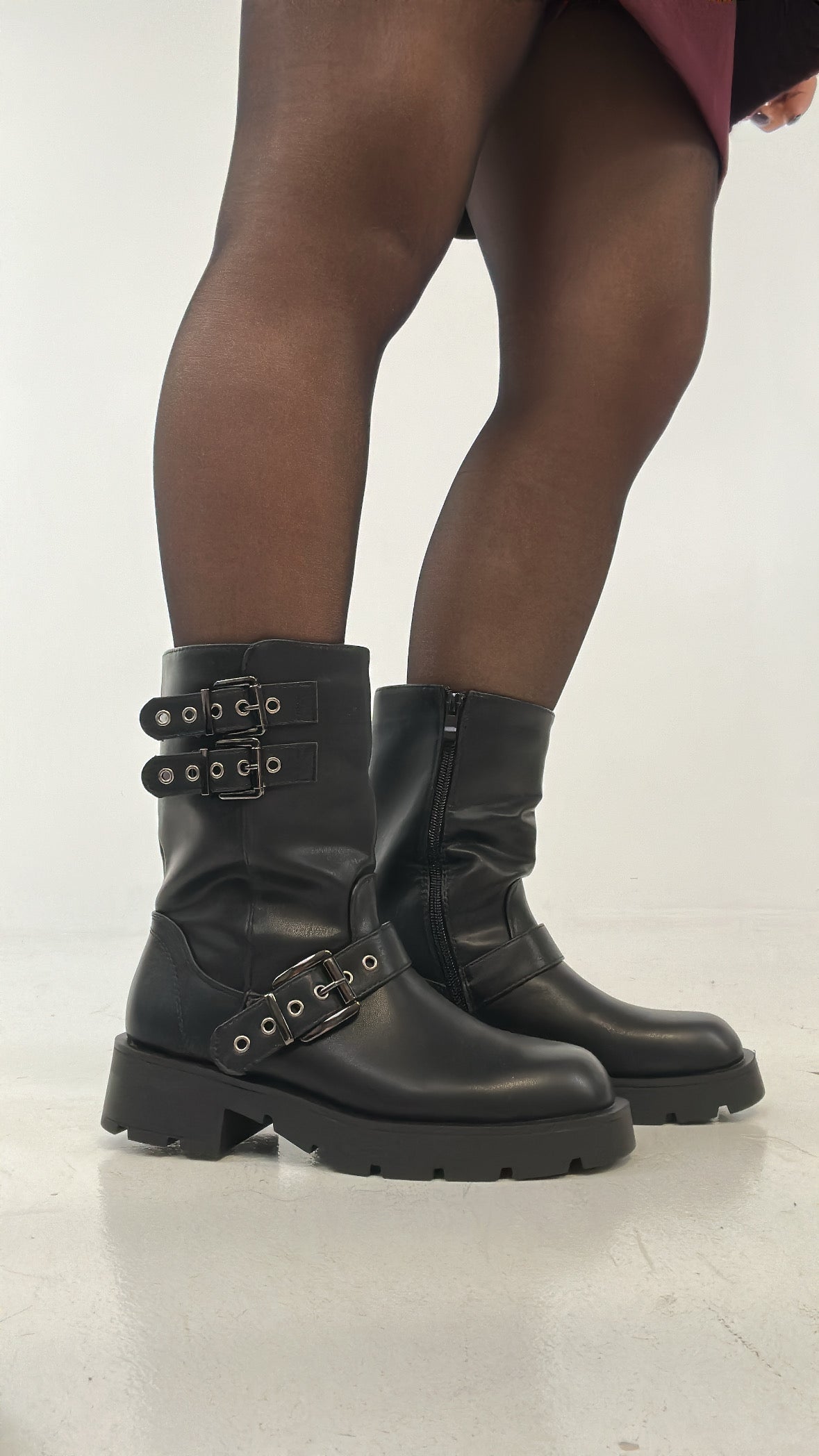 Anfibio CORTO FIBBIA - NERO