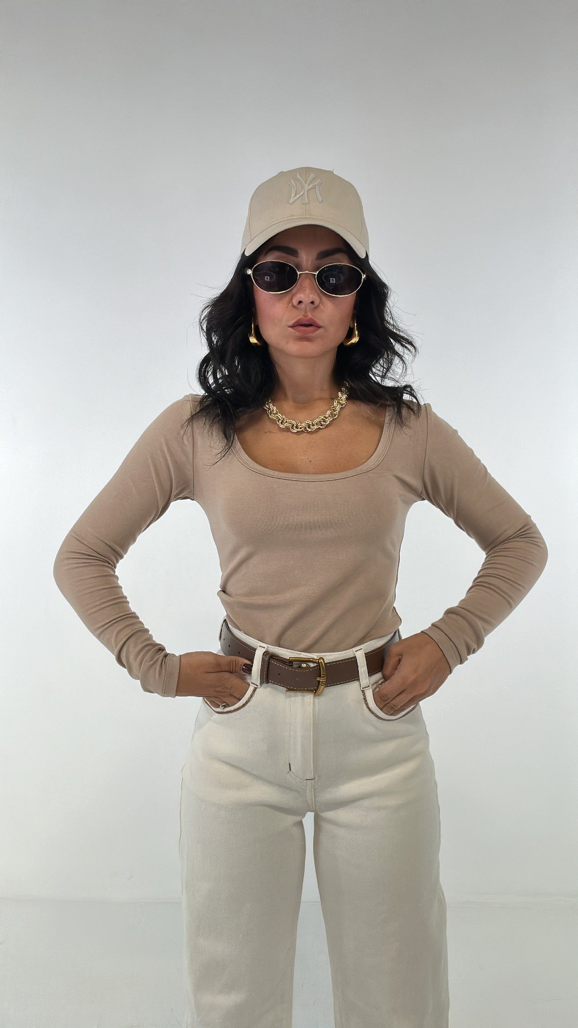 Maglia SCOLLO TONDO LUNGA - CAMMELLO
