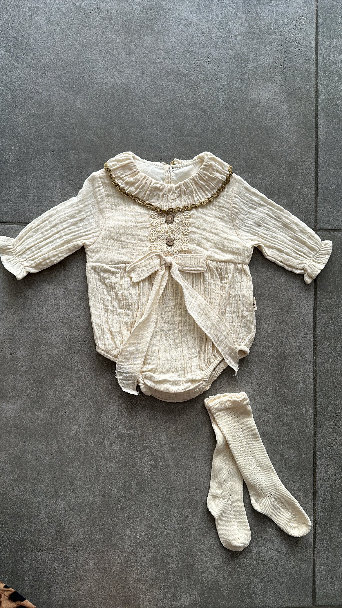 Pagliaccetto CON FIOCCO 3-12M - BEIGE