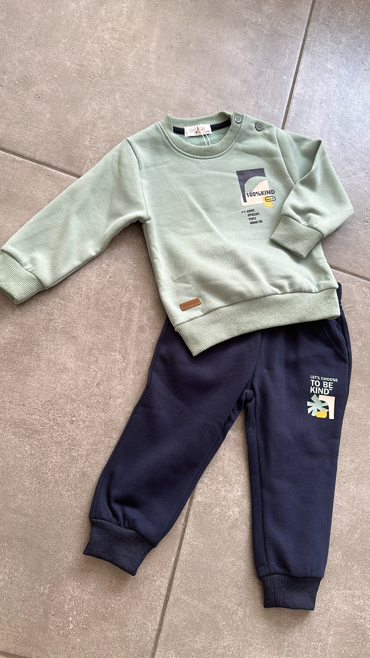 Tuta KIND 12-36M - VERDE