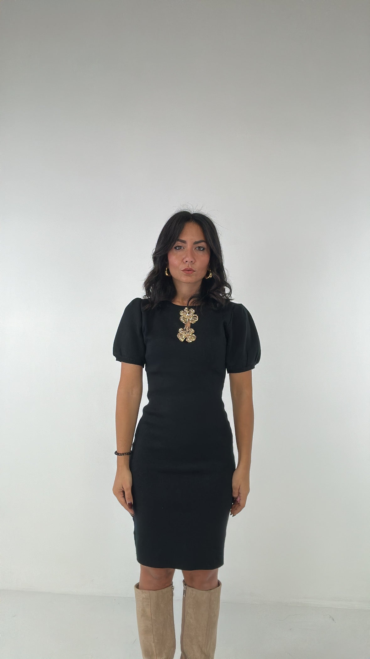 Abito in maglia DETT. ORO - NERO