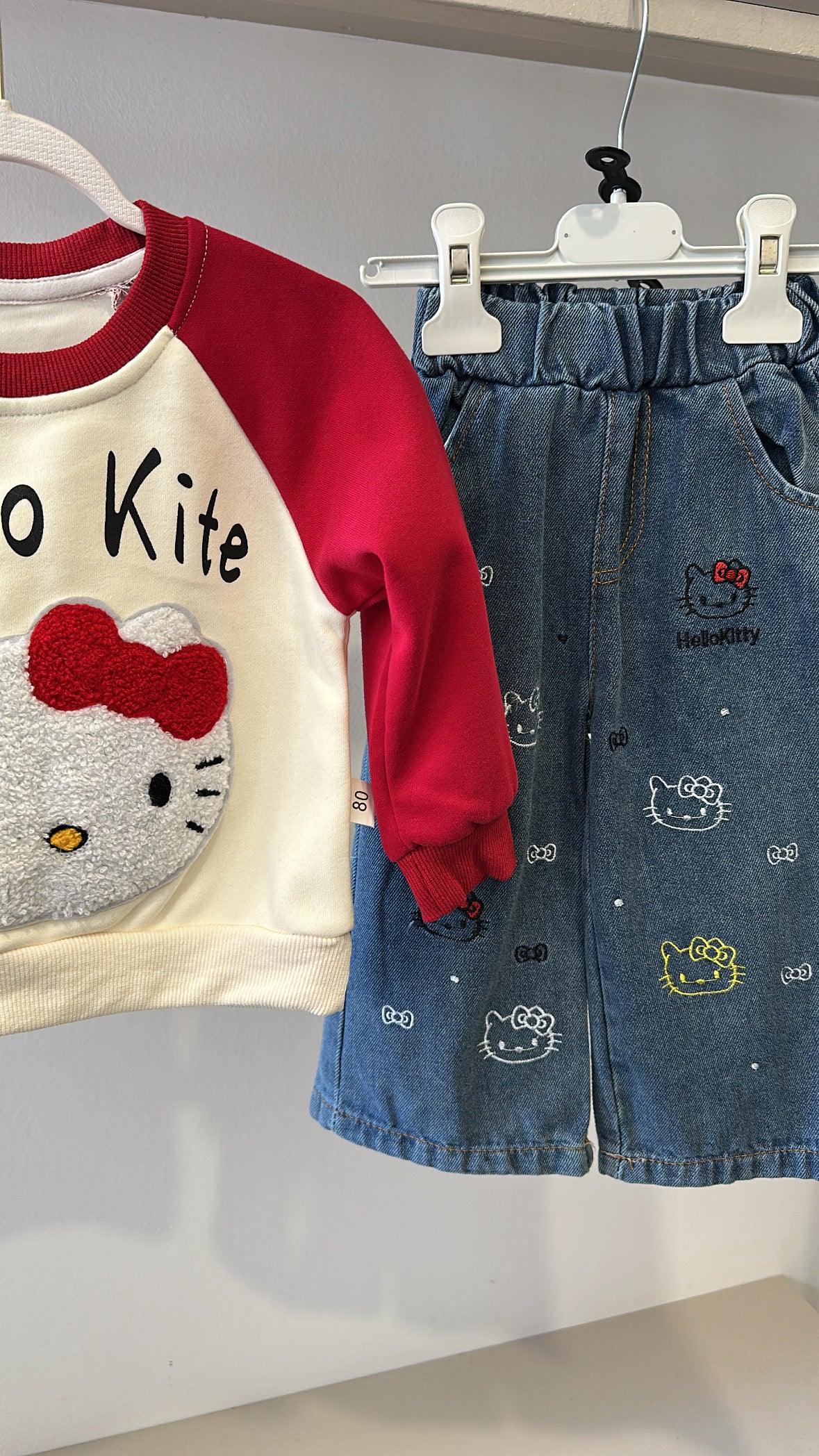 Completo HELLO CON JEANS - ROSSO