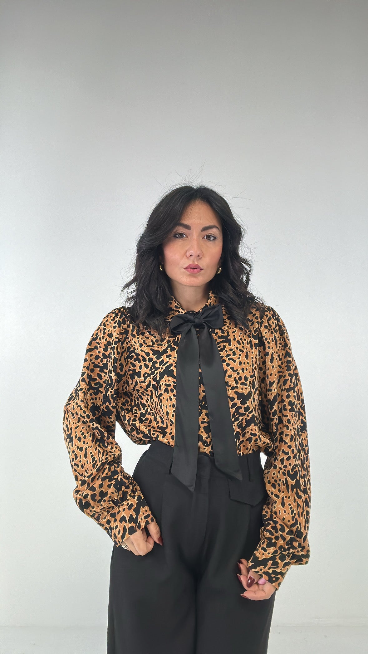 Camicia MACULATA CON FIOCCO - NERO