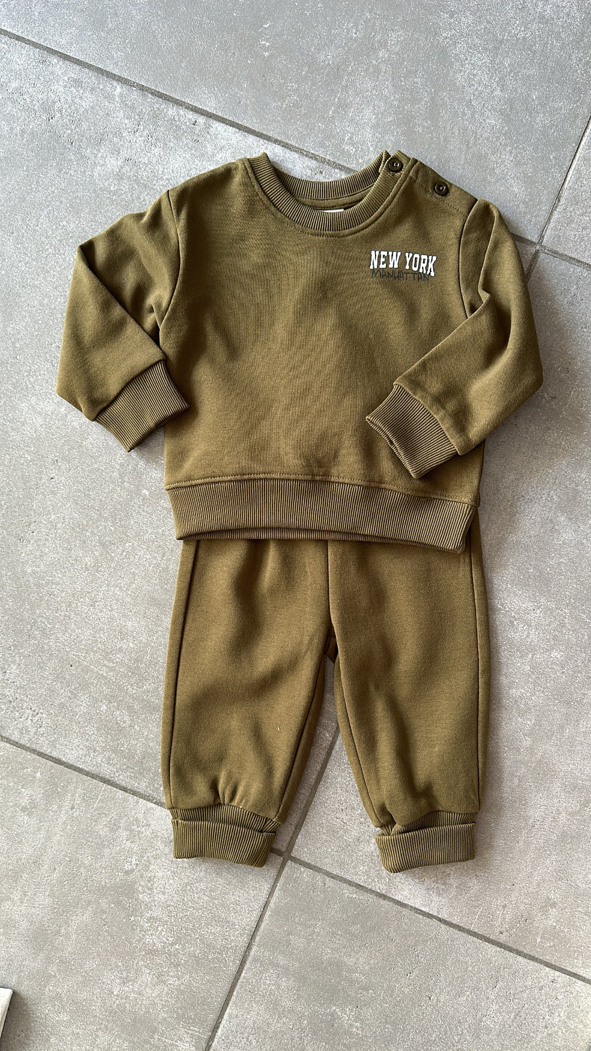 Tuta NEW YORK 6-36M - VERDE MILITARE