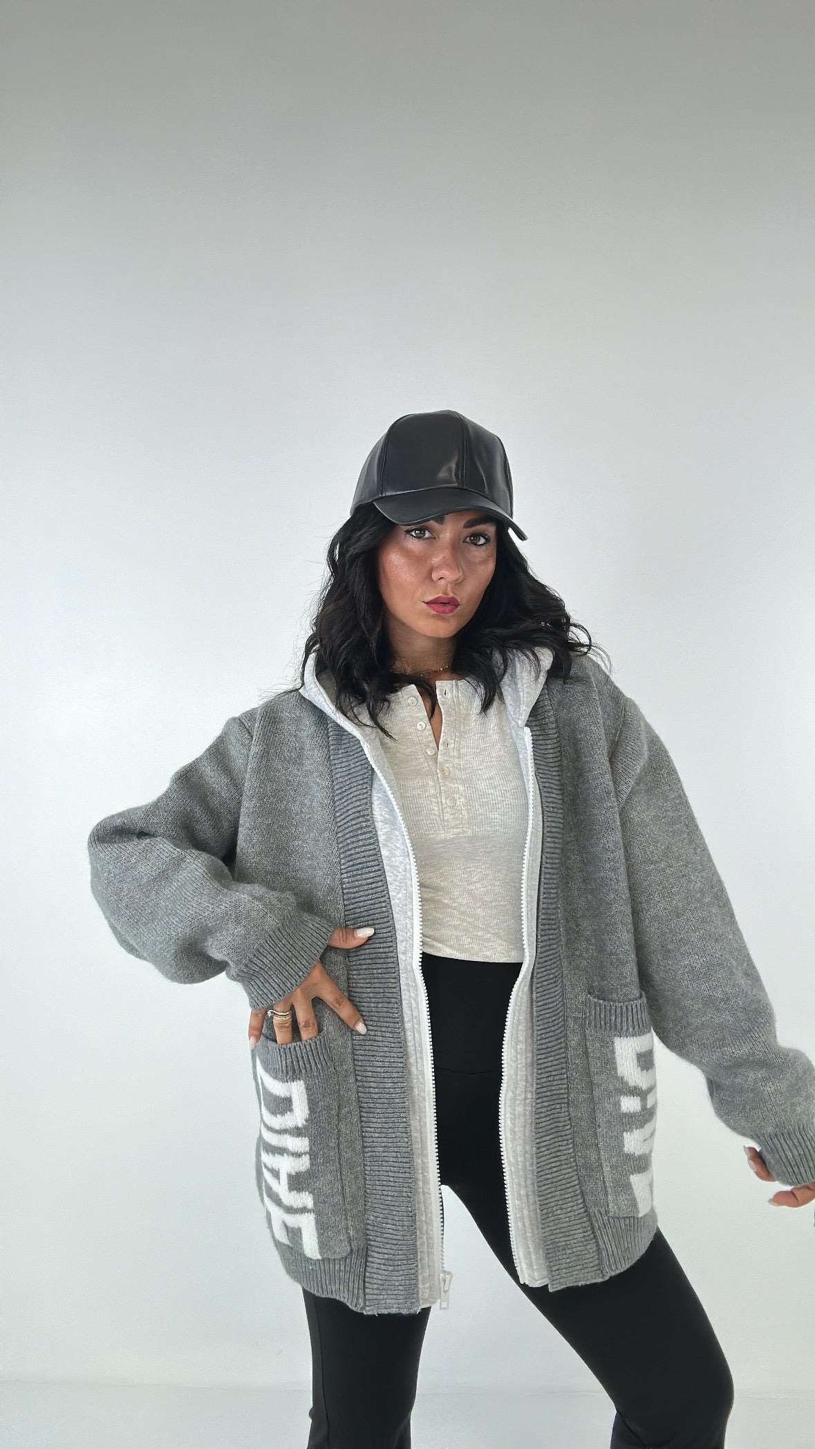 Cardigan CON CAPPUCCIO DIAE - GRIGIO