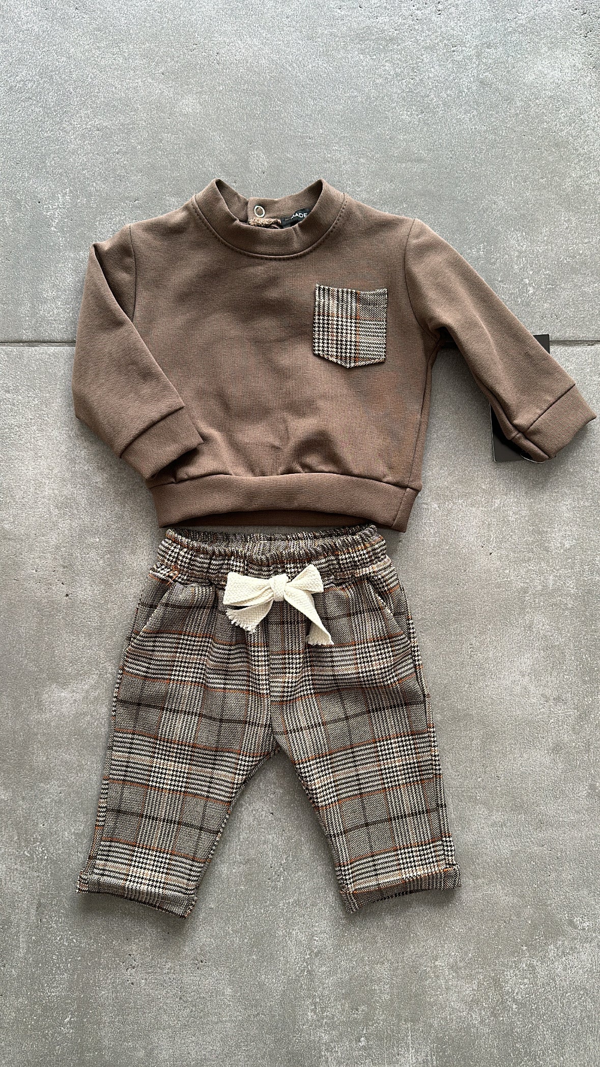 Completo A QUADRI 3-12M - MARRONE