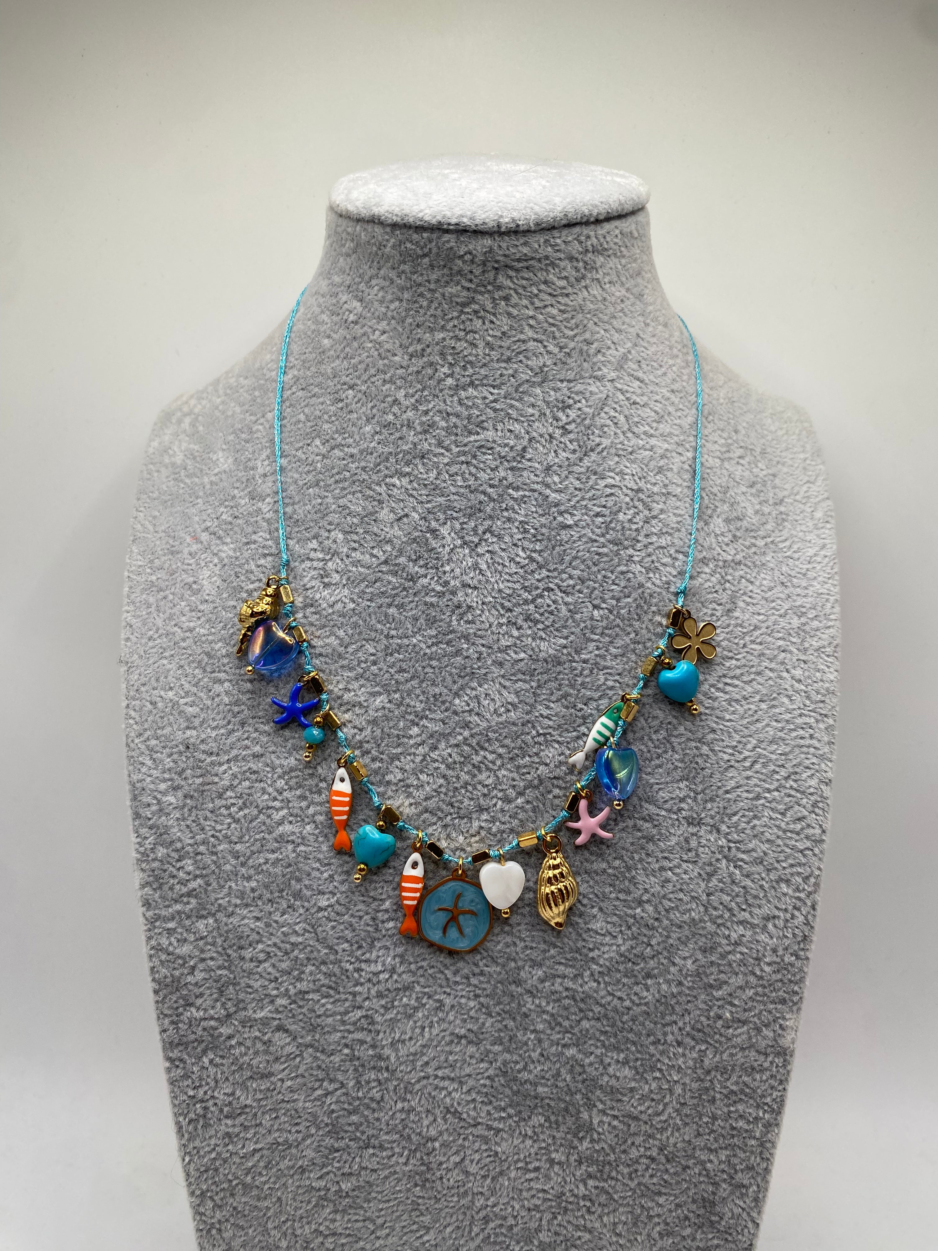 Collana IN FONDO AL MAR - CELESTE