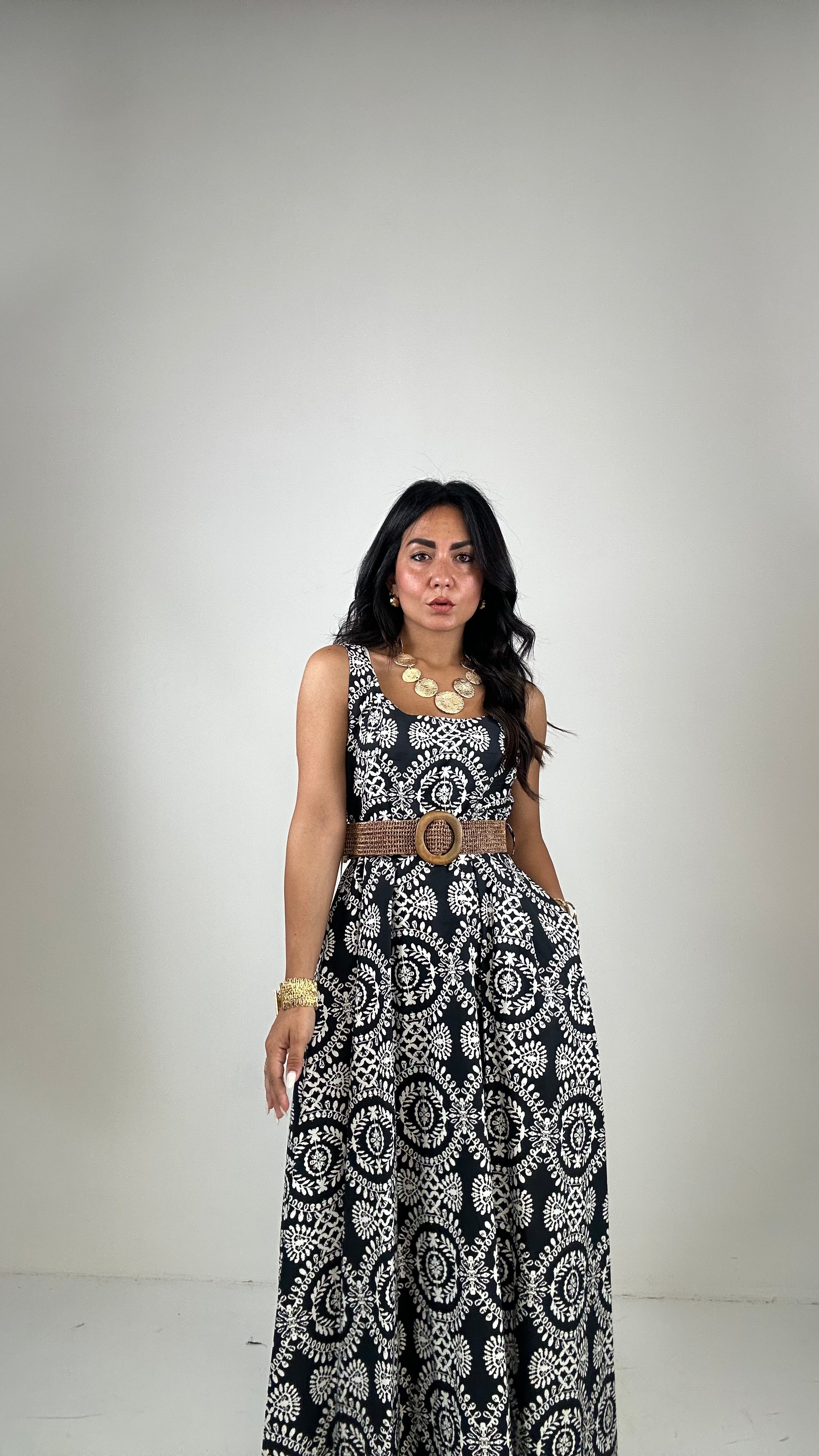 Vestito RICAMO CON CINTURA - NERO