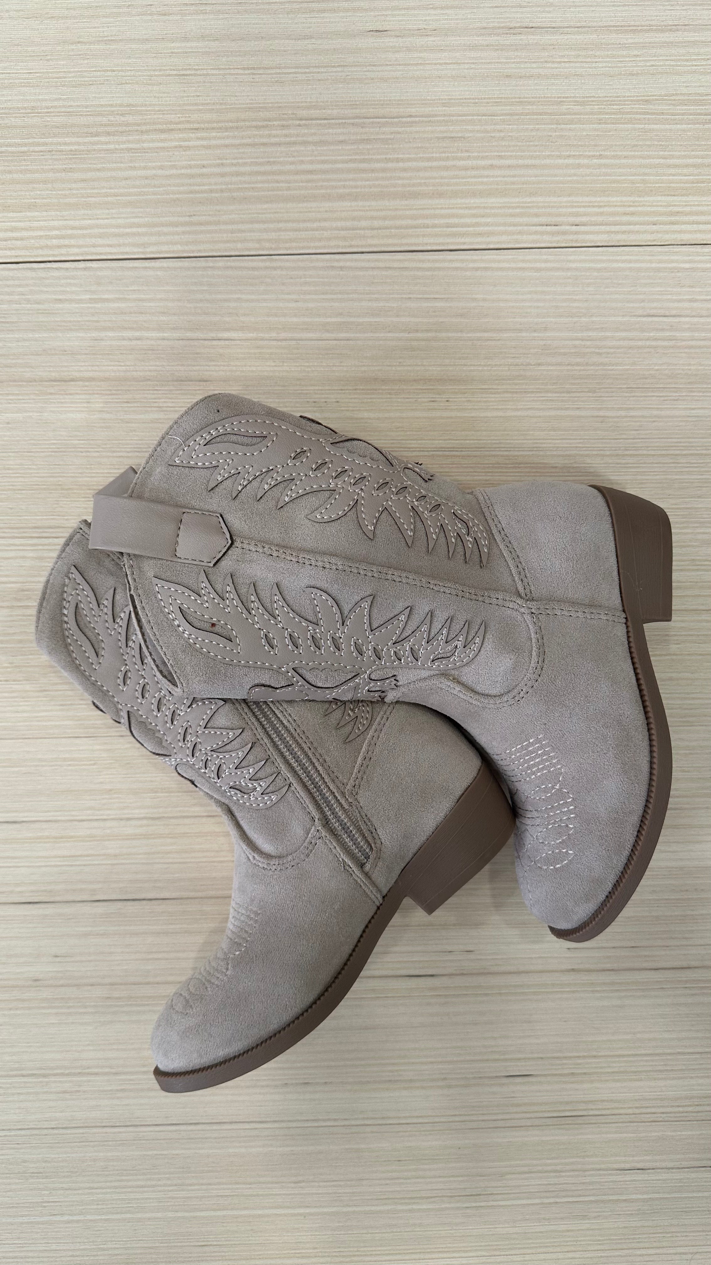 Stivaletto INSERTO IN ECOPELLE 25-35 - BEIGE