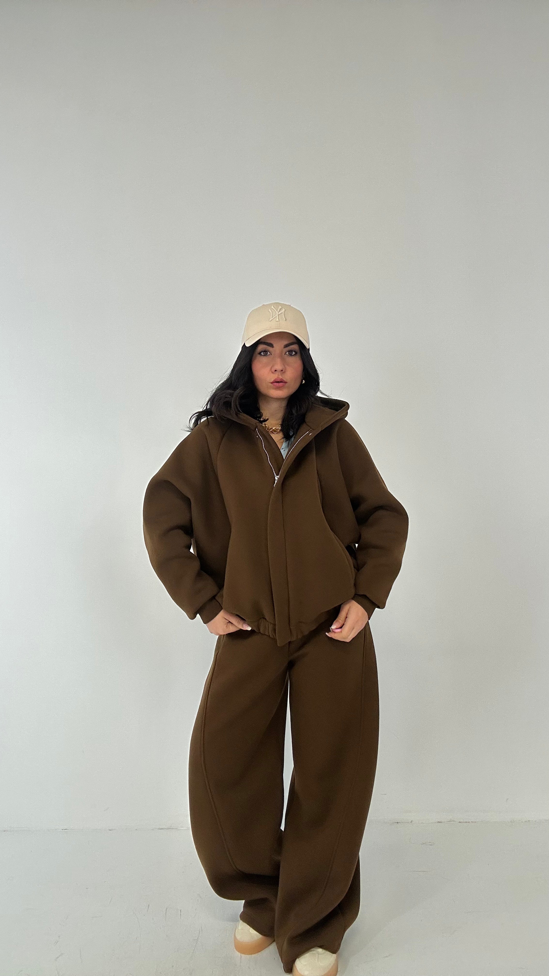 Felpa LUMINA CAPPUCCIO E CHIUSURA - MARRONE