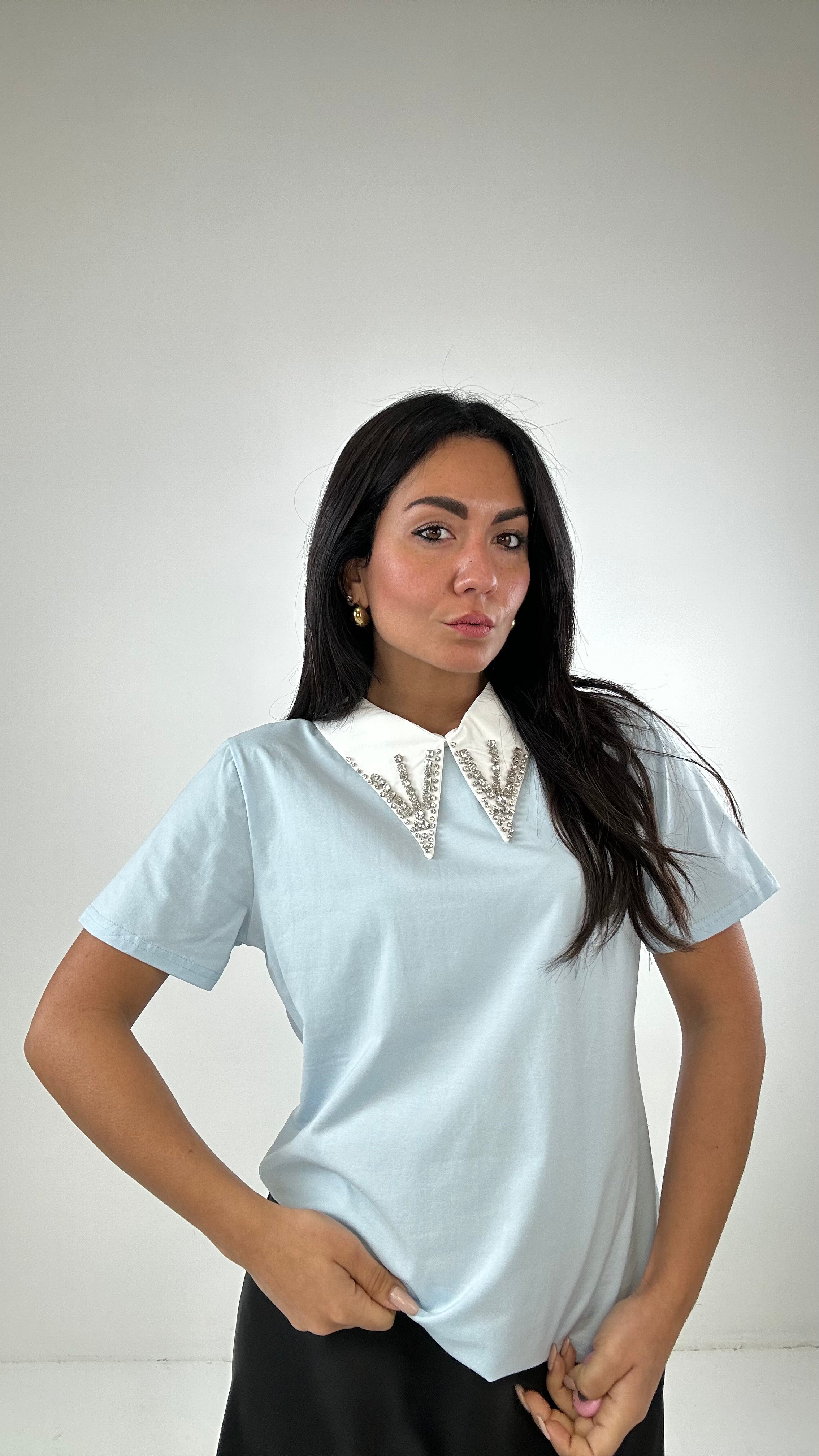 T-shirt COLLO STRASS - CELESTE
