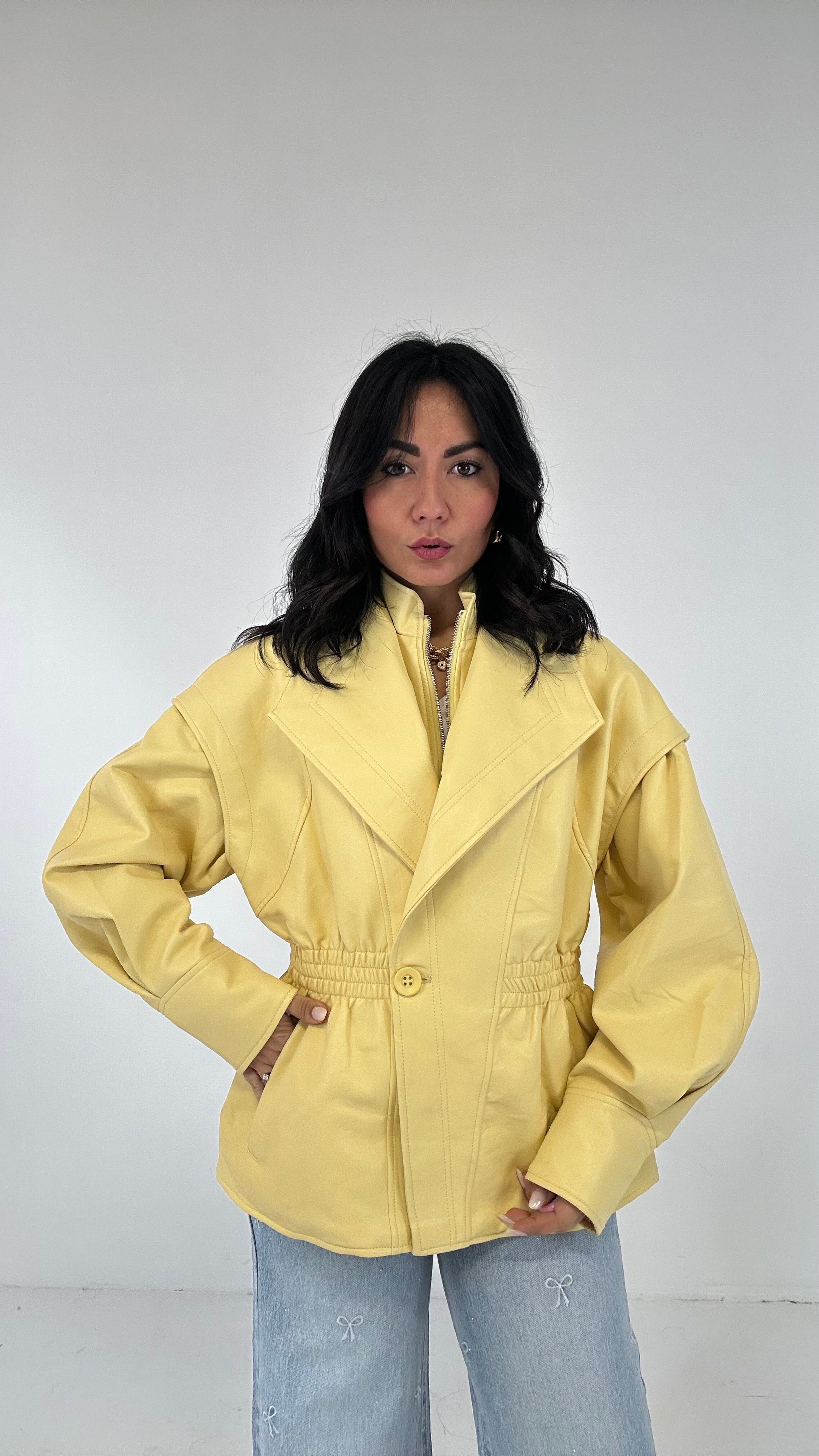 Giubbino ARRICCIATO IN ECOPELLE - GIALLO