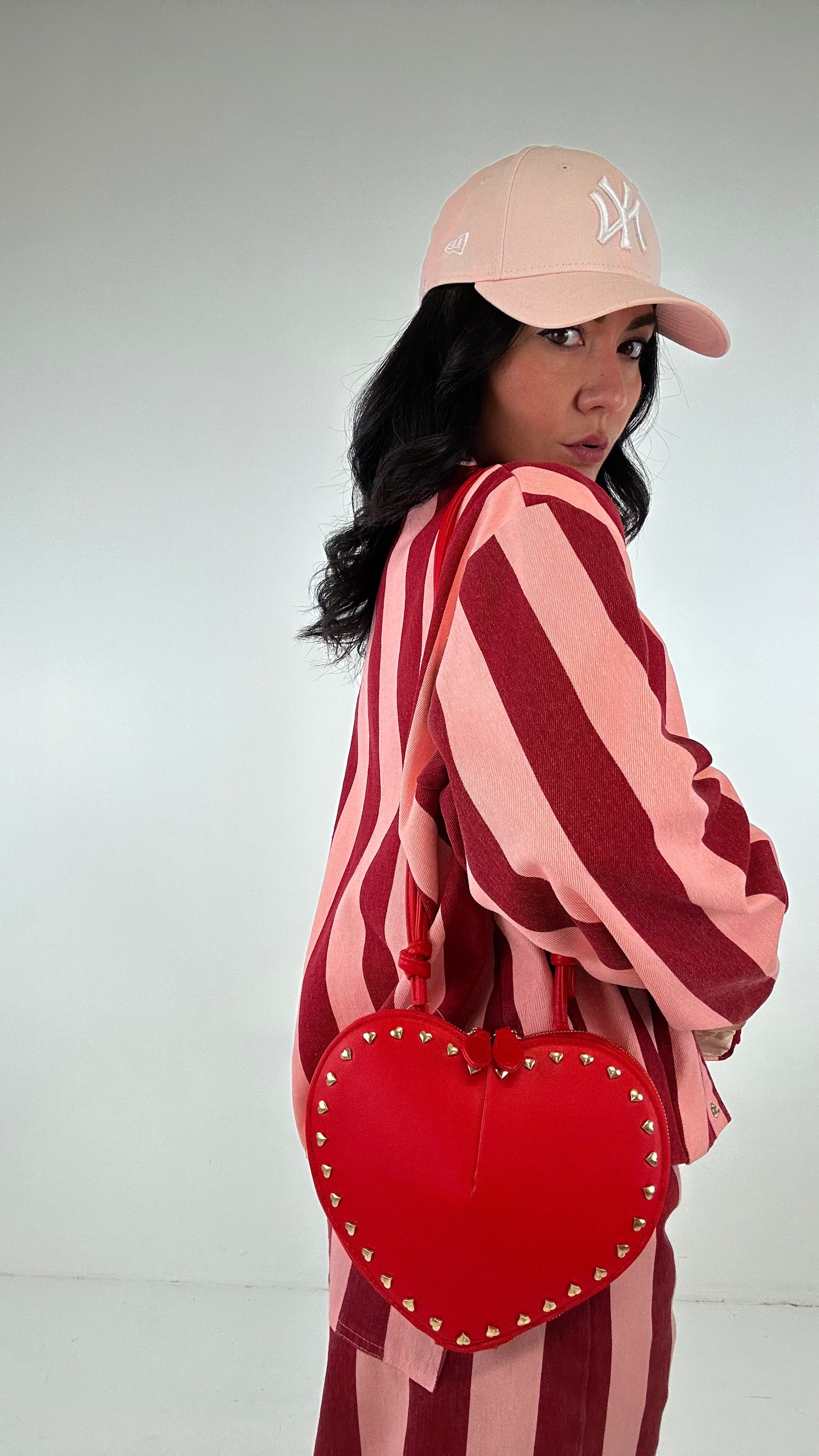 Borsa CUORE CON BORCHIETTE - ROSSO