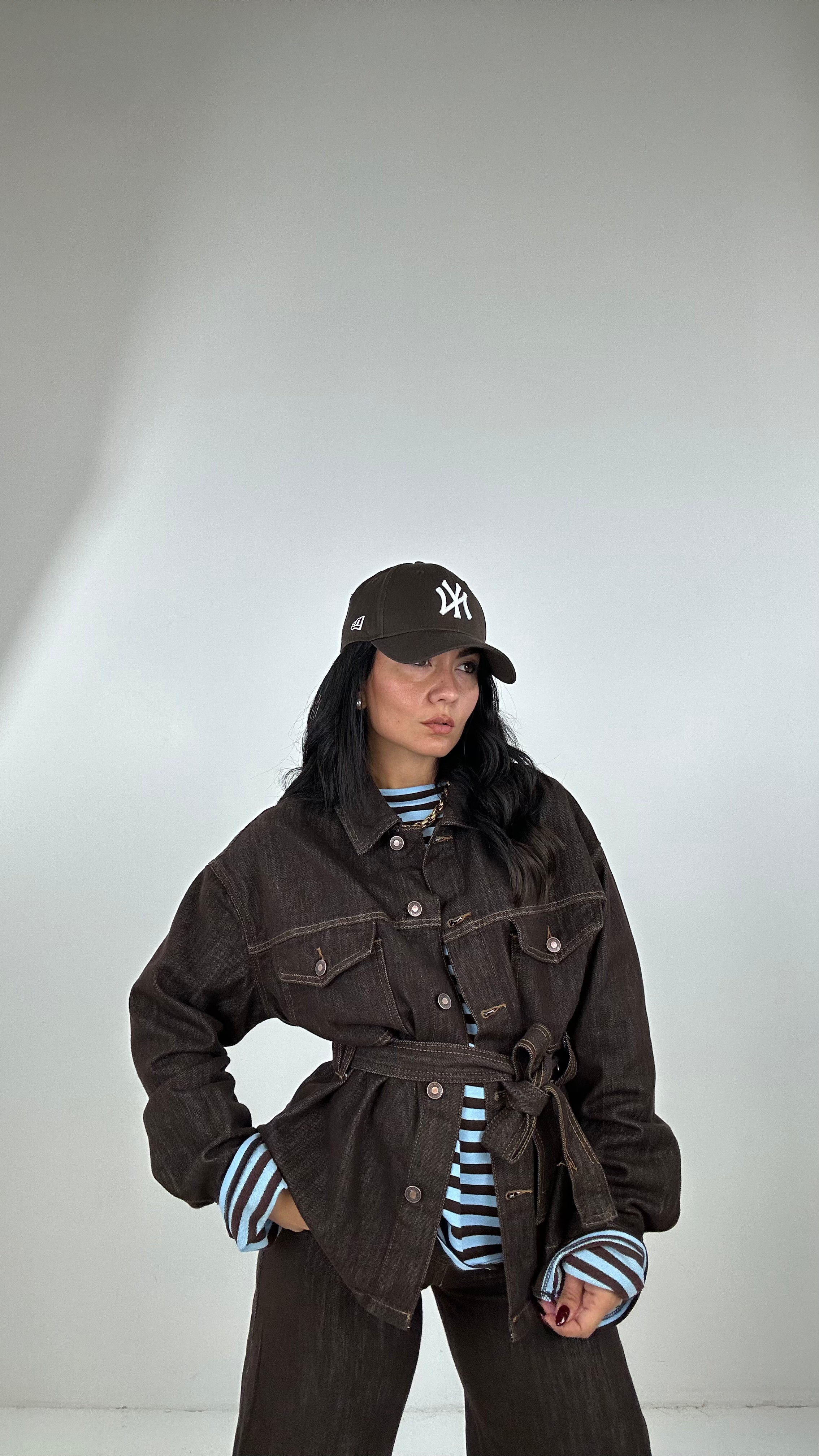 Giacca CON CINTURA COLOR DENIM - MARRONE