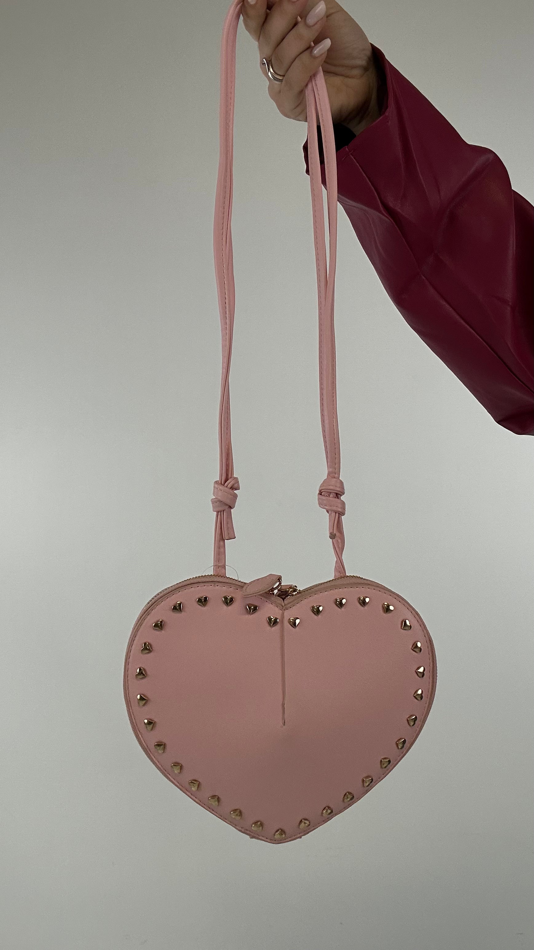 Borsa CUORE CON BORCHIETTE - ROSA