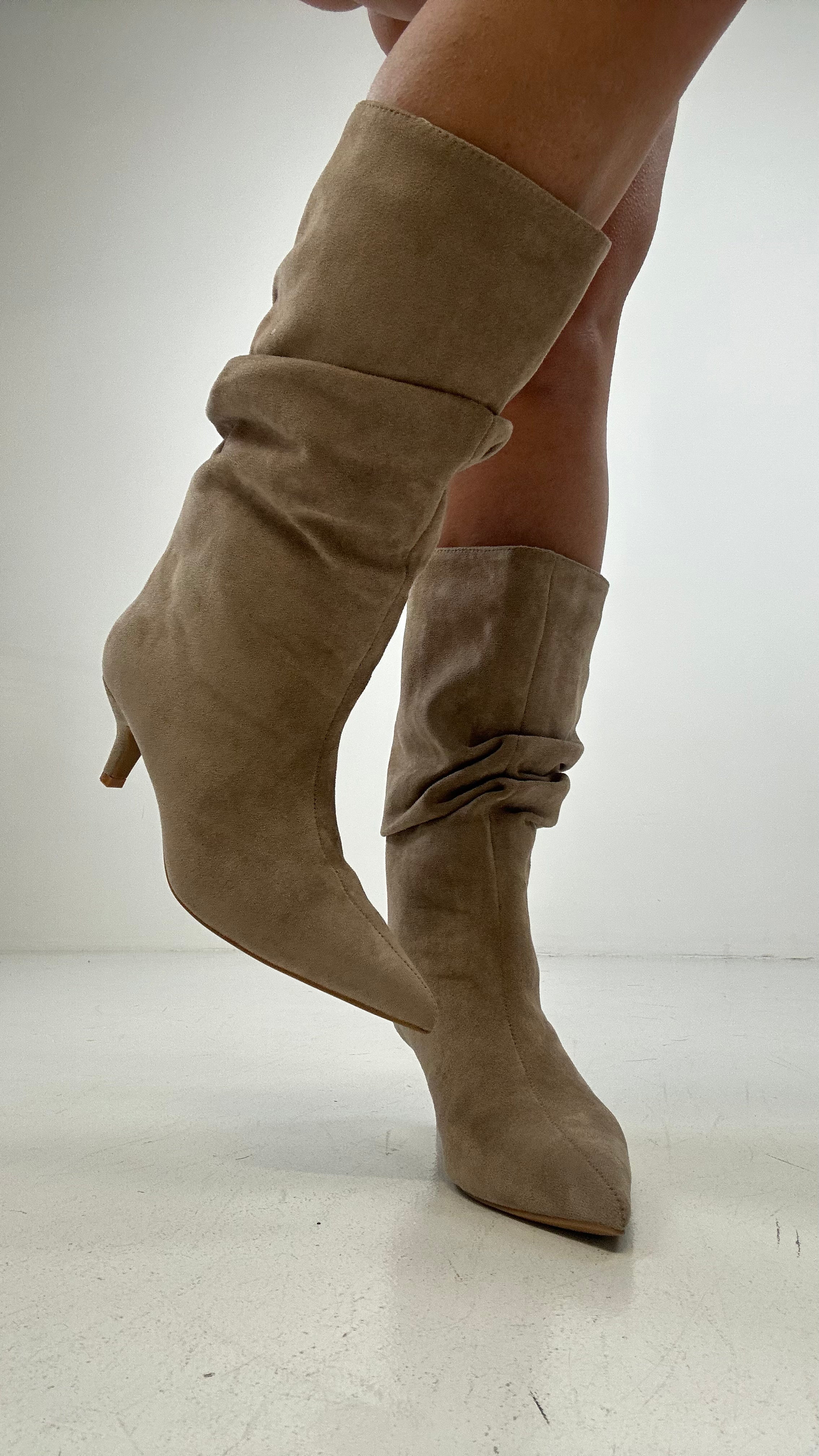 Stivaletto ARRICCIATO - BEIGE