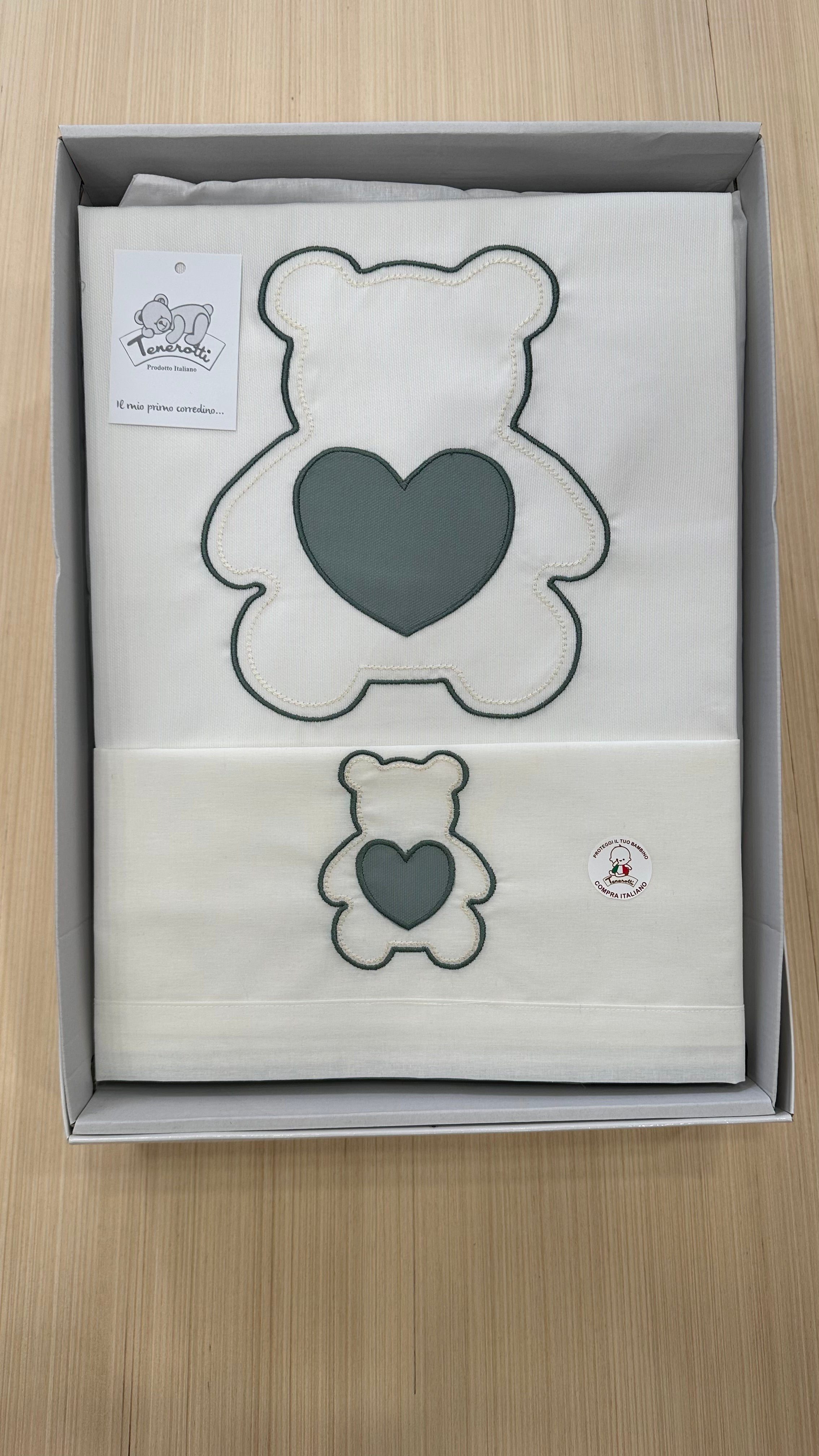 Set COMPLETO CARROZZINA ORSO CUORE - VERDE