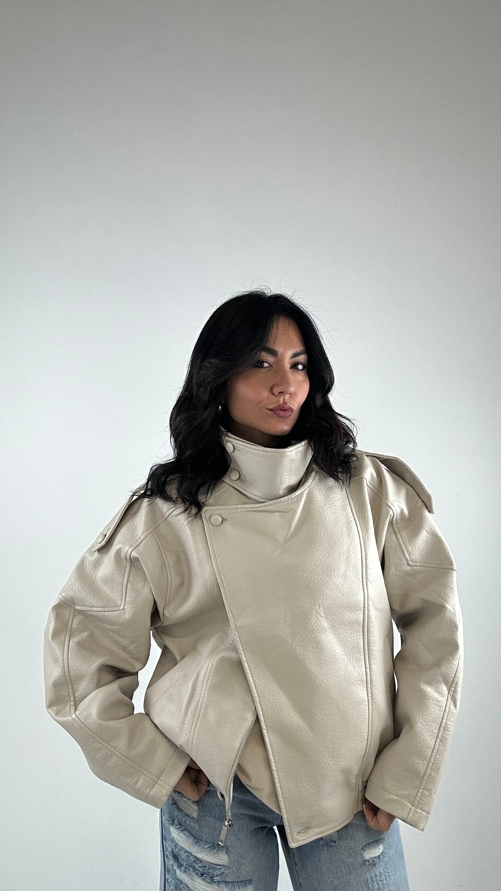 Giubbino ECOPELLE COLLO E BOTTONI - CREMA