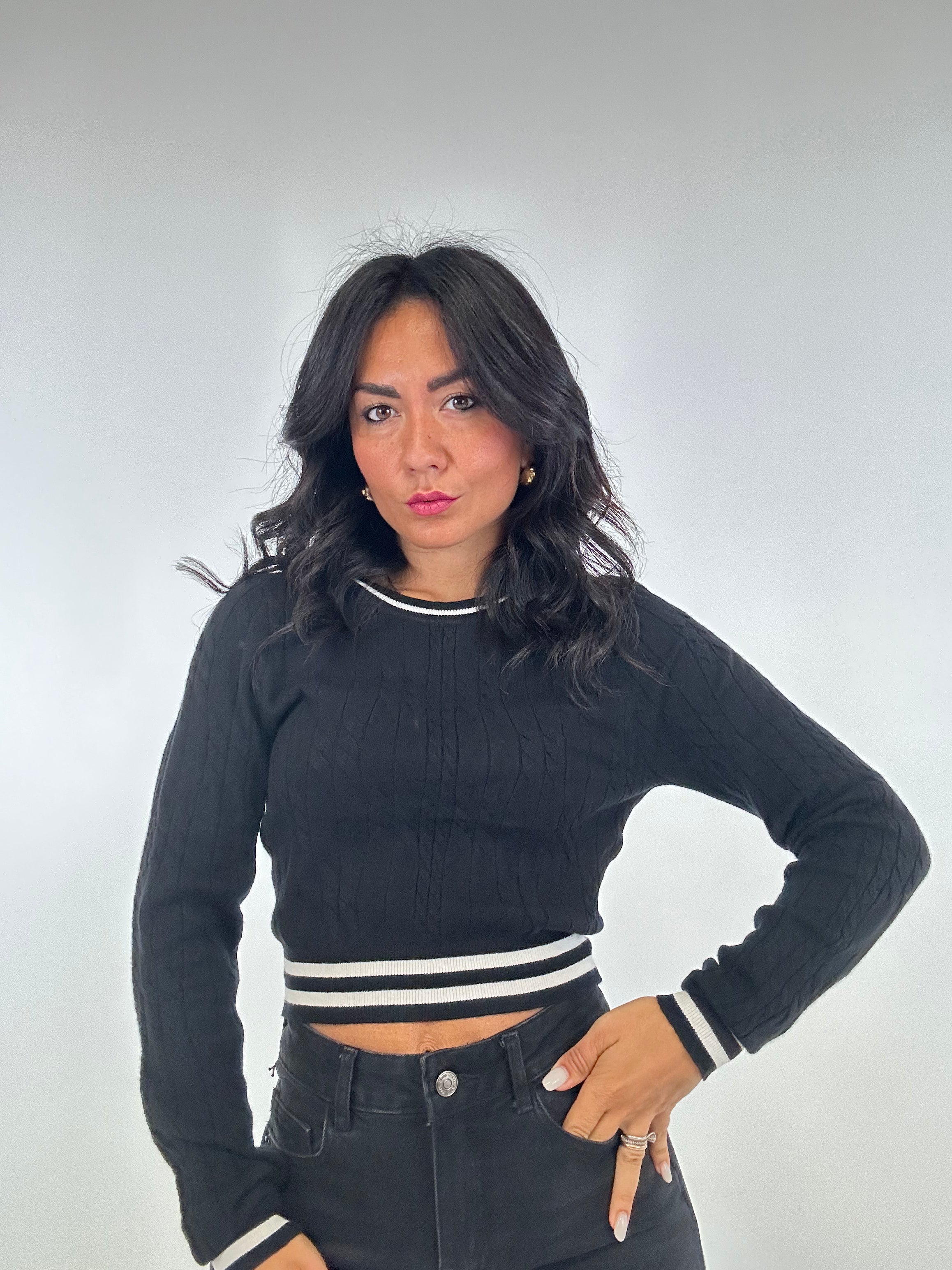 Pull CROP TRECCE BORDINO - NERO