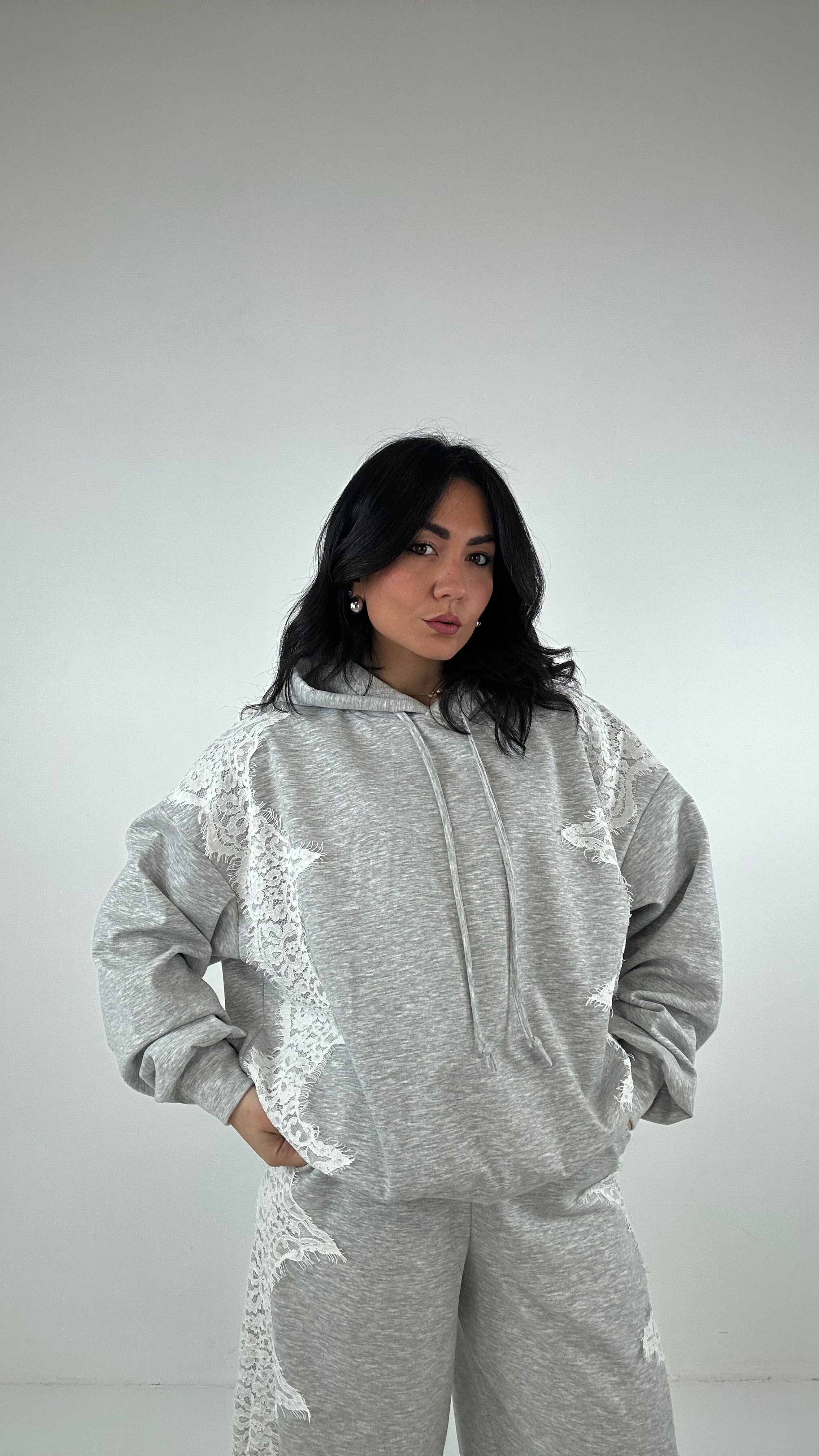 Felpa LUMINA CON PIZZO - GRIGIO