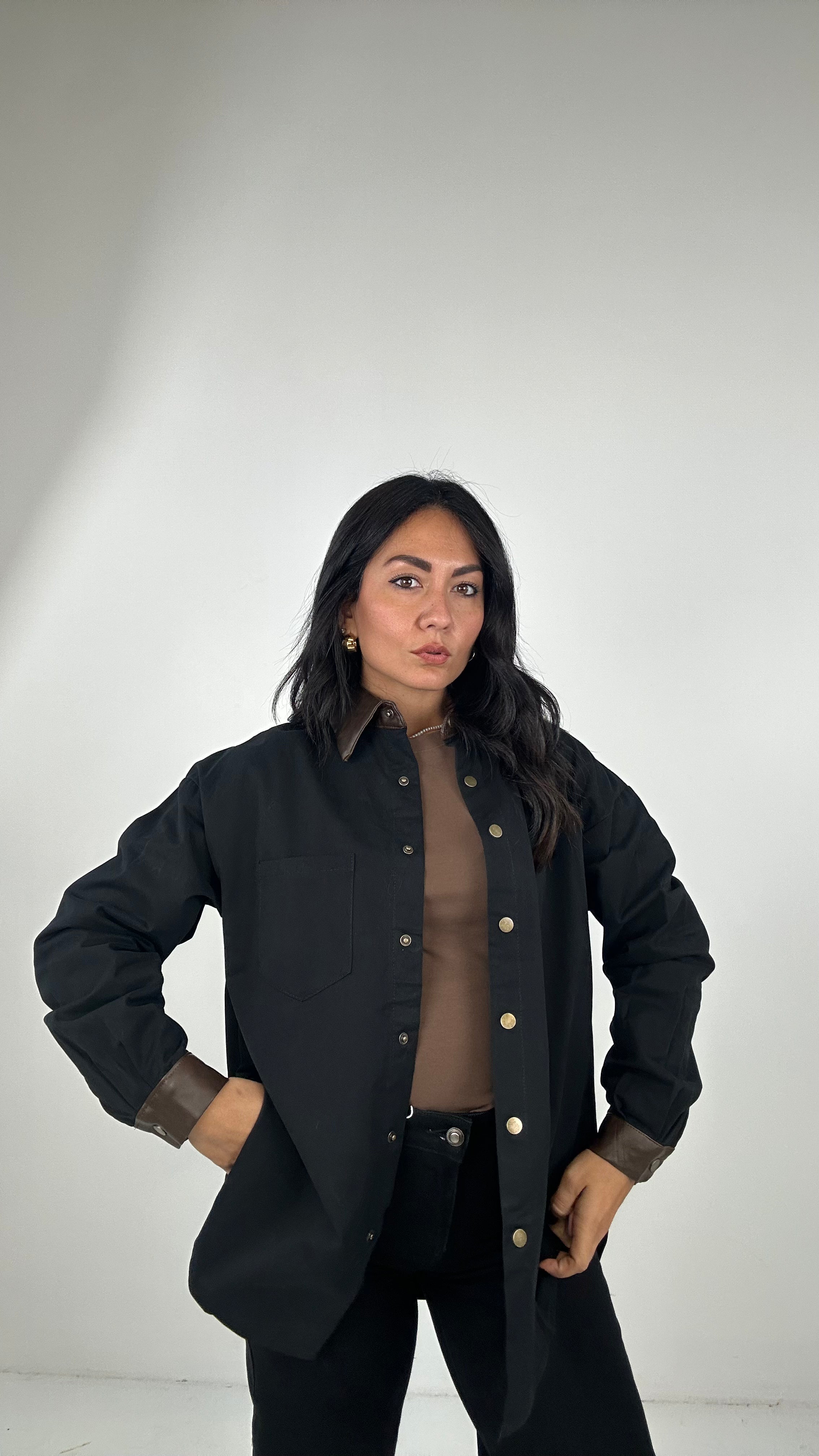 Camicia COLLO ECOPELLE - NERO