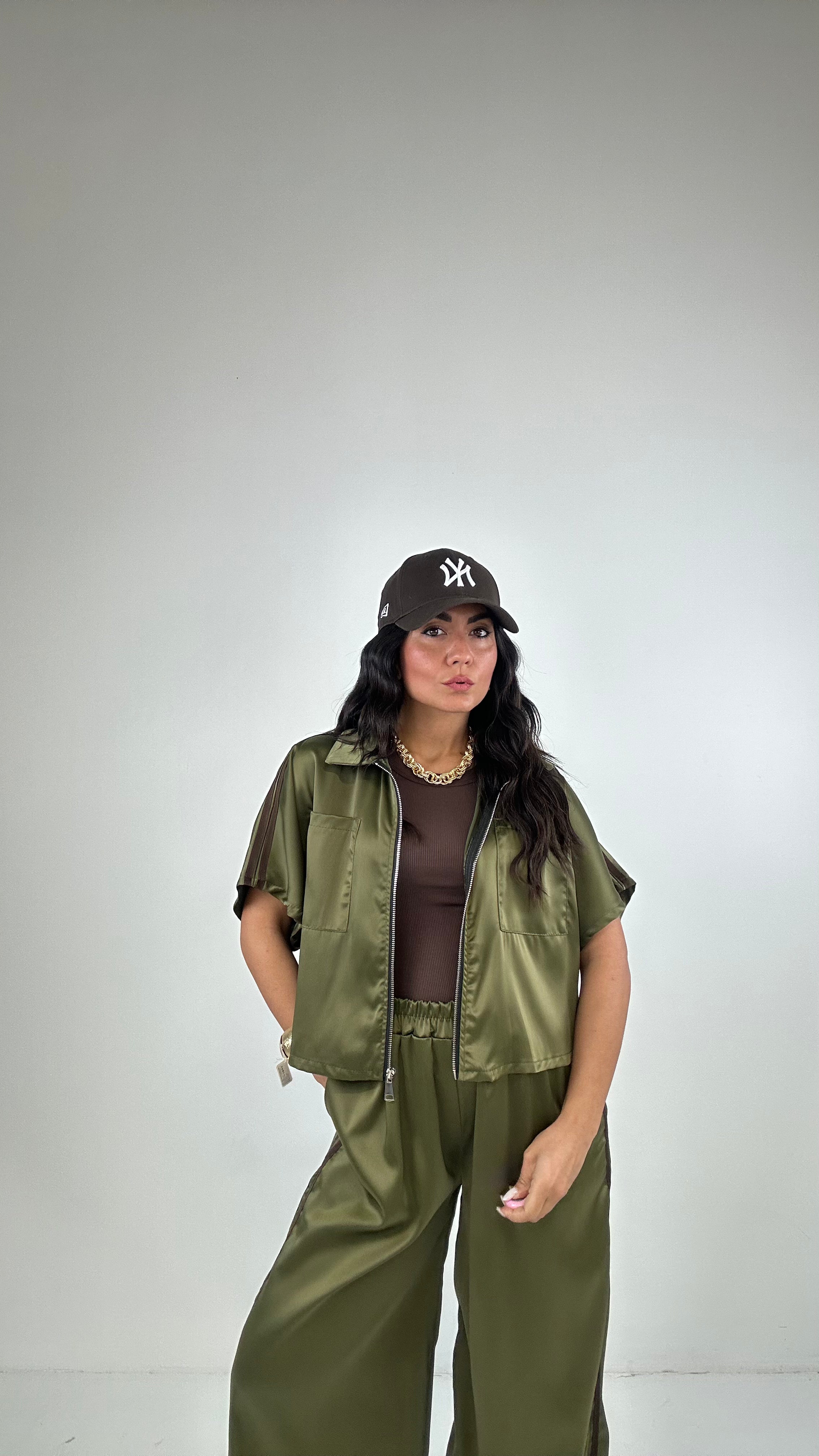 Completo ADI SATIN - VERDE MILITARE