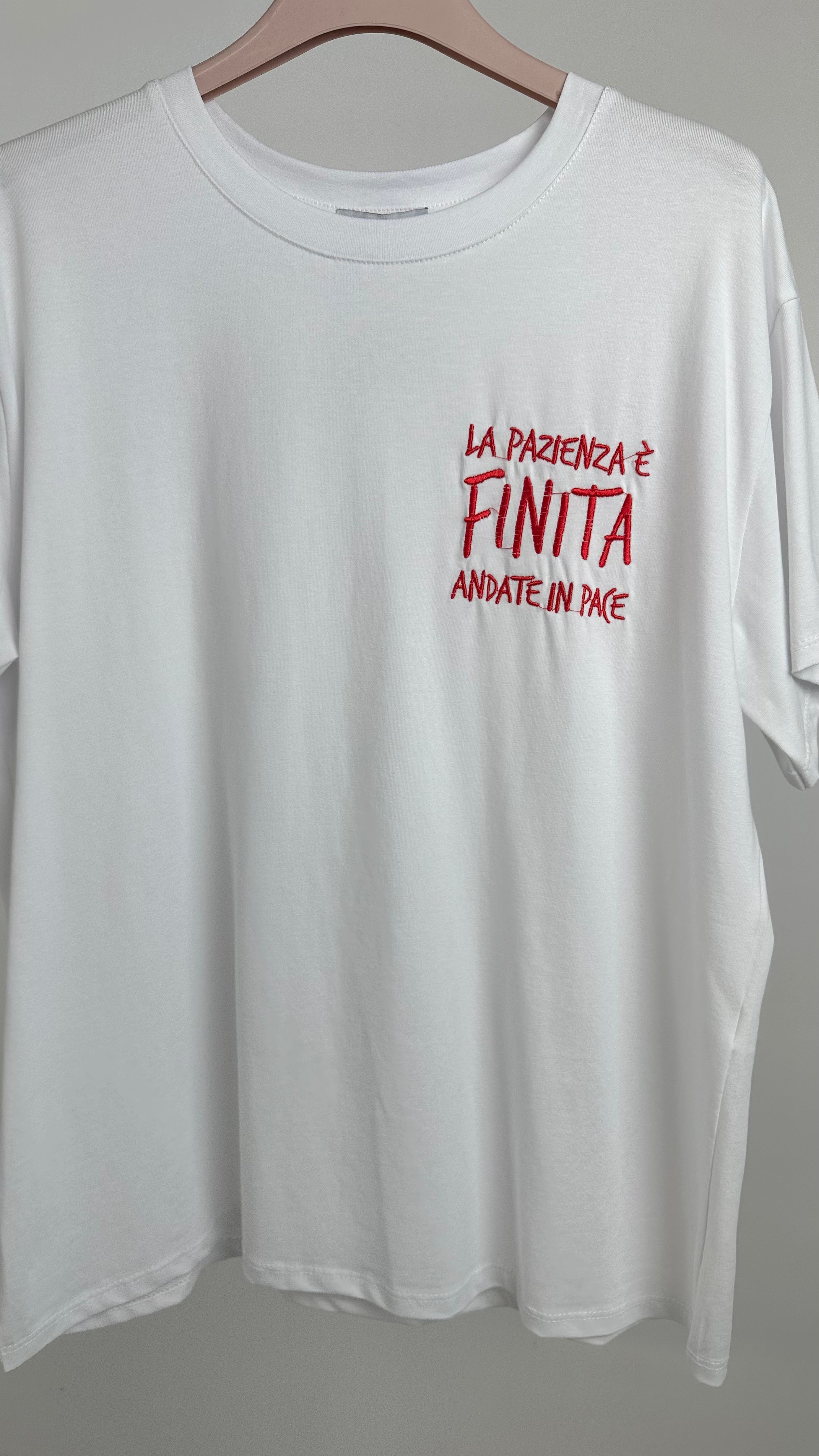 T-shirt LA PAZIENZA E' FINITA ANDATE IN PACE - ROSSO