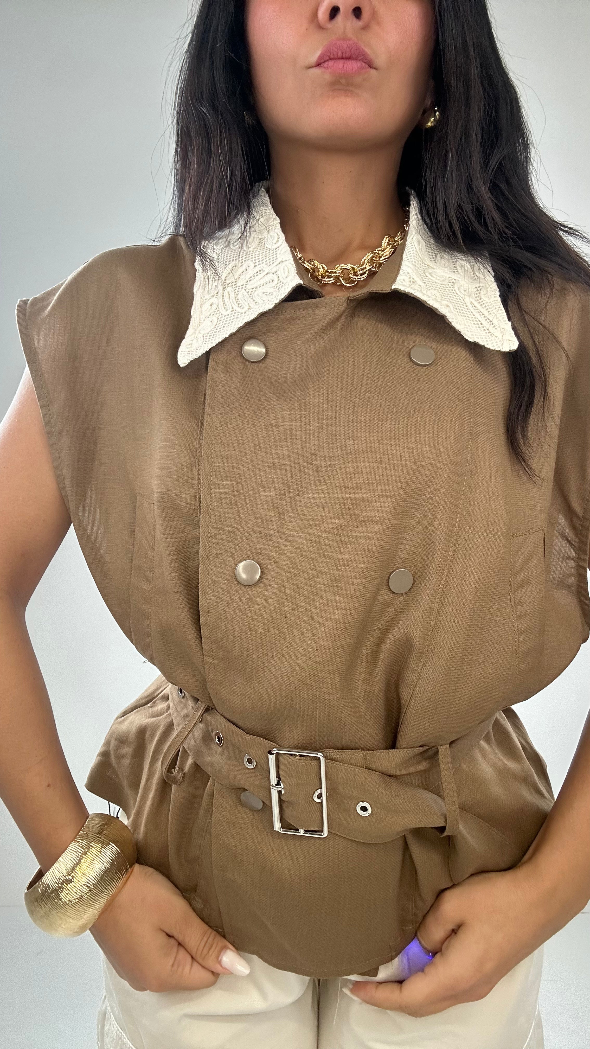 Gilet CON COLLO IN PòIZZO - MARRONE
