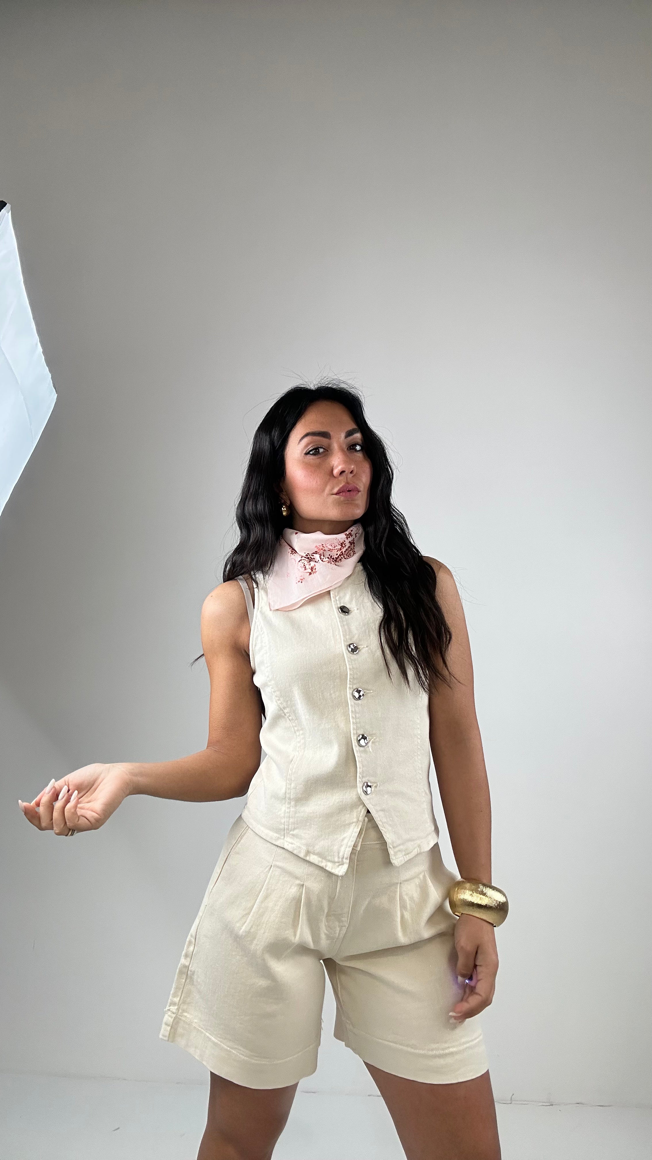 Completo GILET E SHORTS - BEIGE