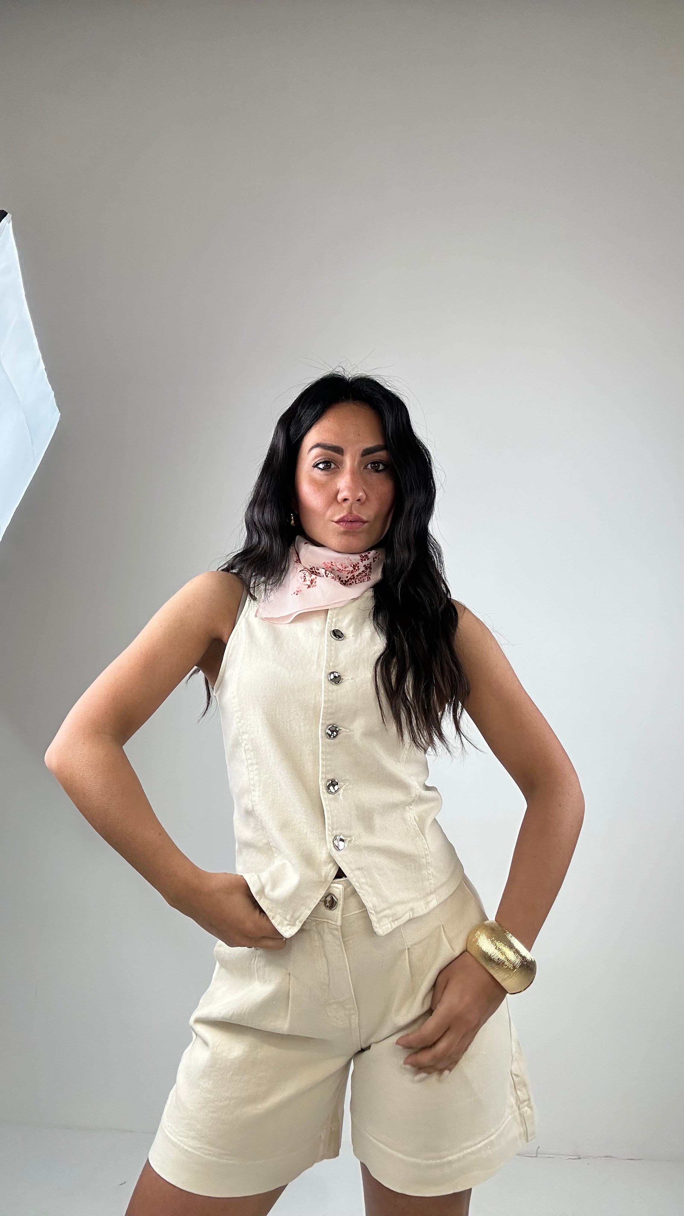 Completo GILET E SHORTS - BEIGE