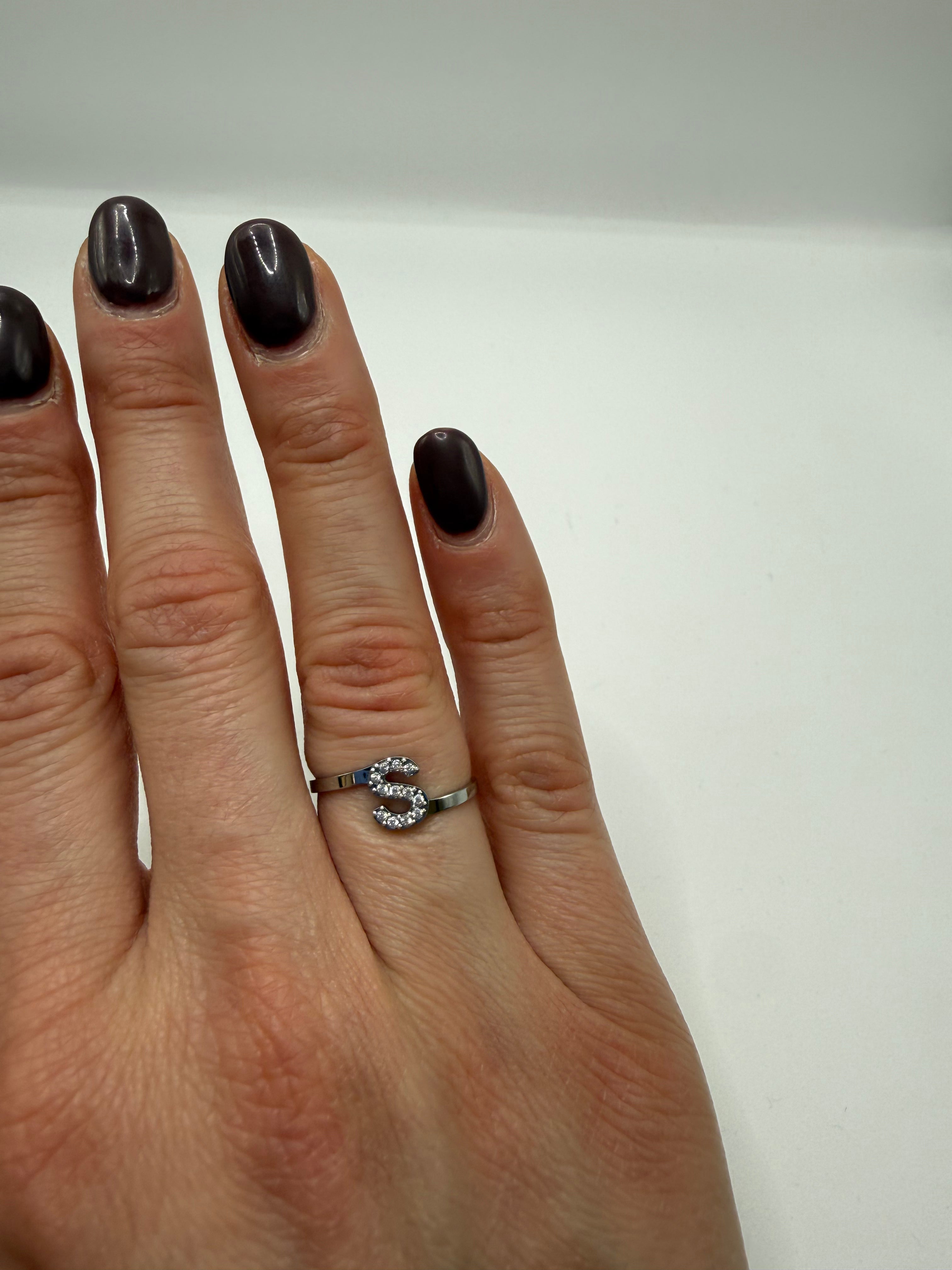 Anello LETTERA ARGENTO - S