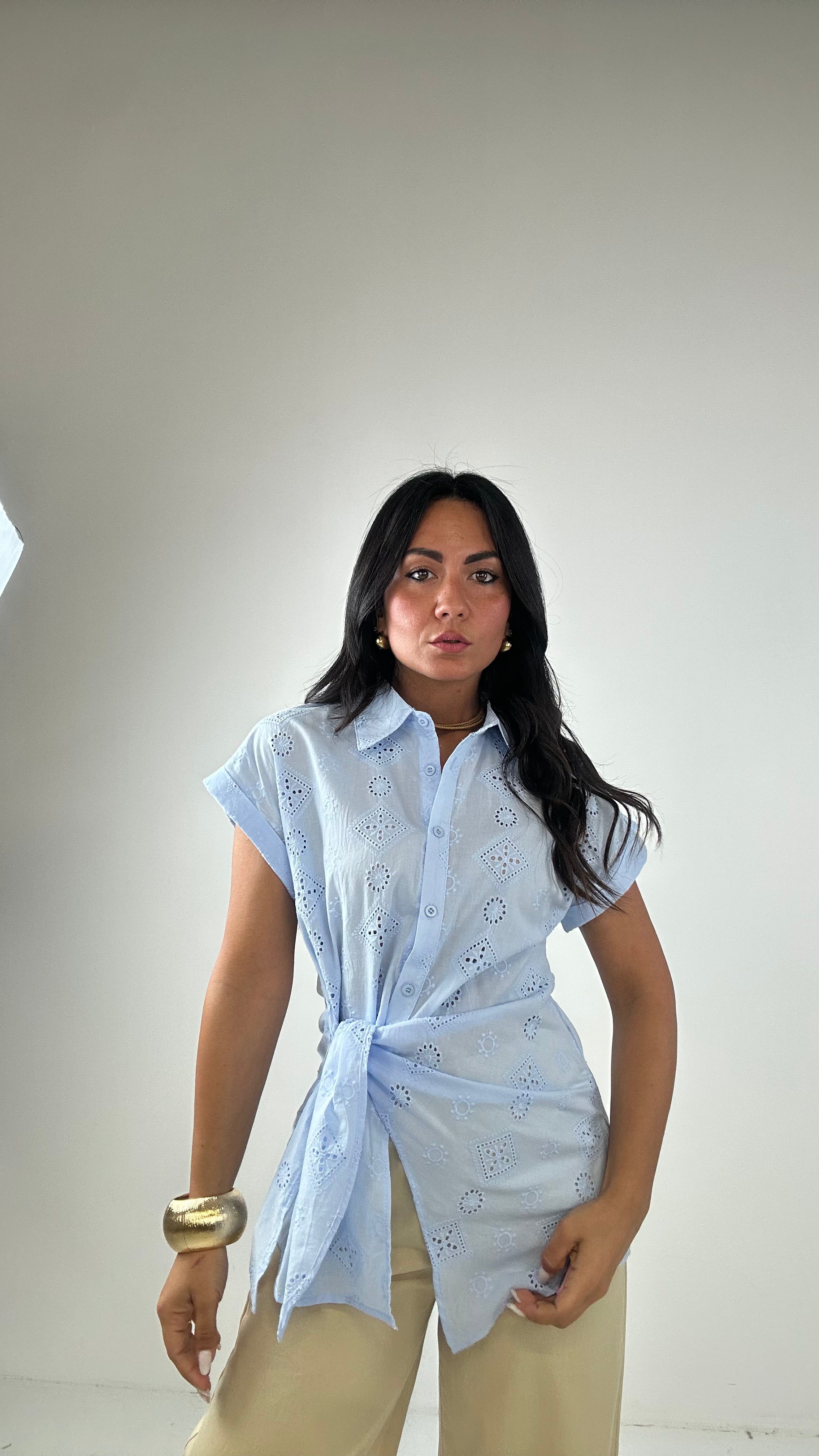Camicia RICAMO NODO LATERALE - CELESTE