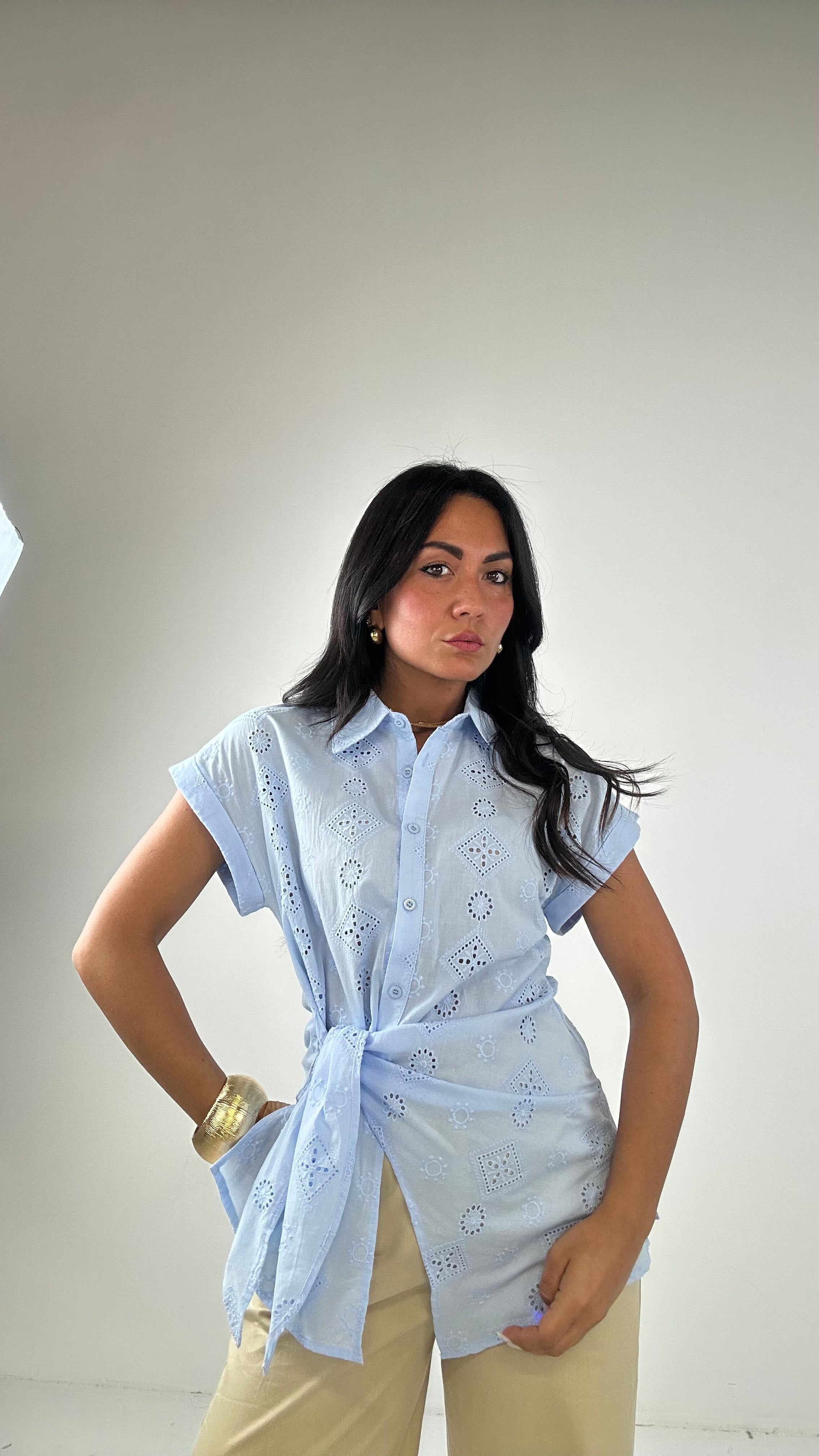 Camicia RICAMO NODO LATERALE - CELESTE