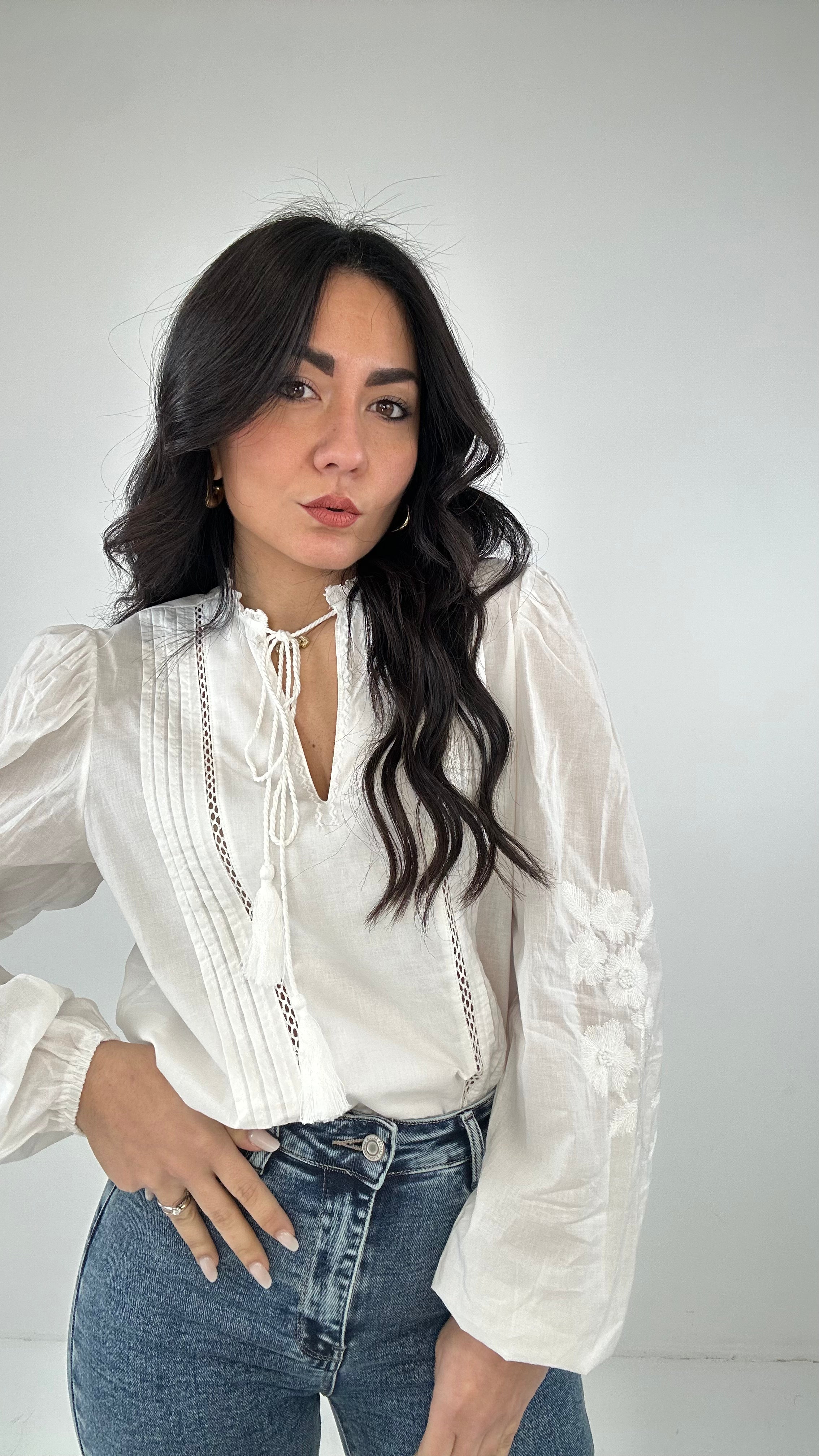 Blusa LACCETTO E FIORI - BIANCO