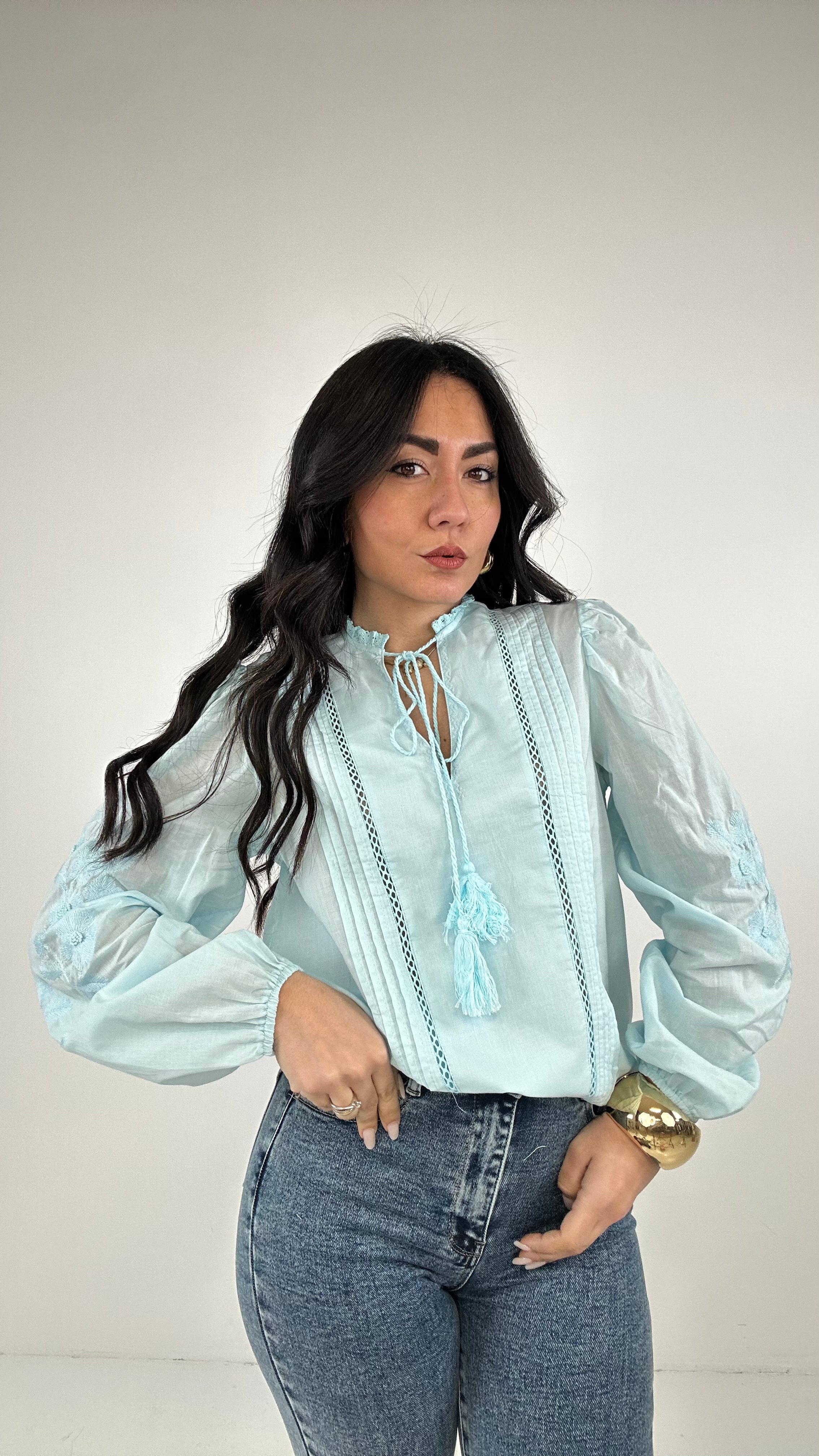 Blusa LACCETTO E FIORI - CELESTE