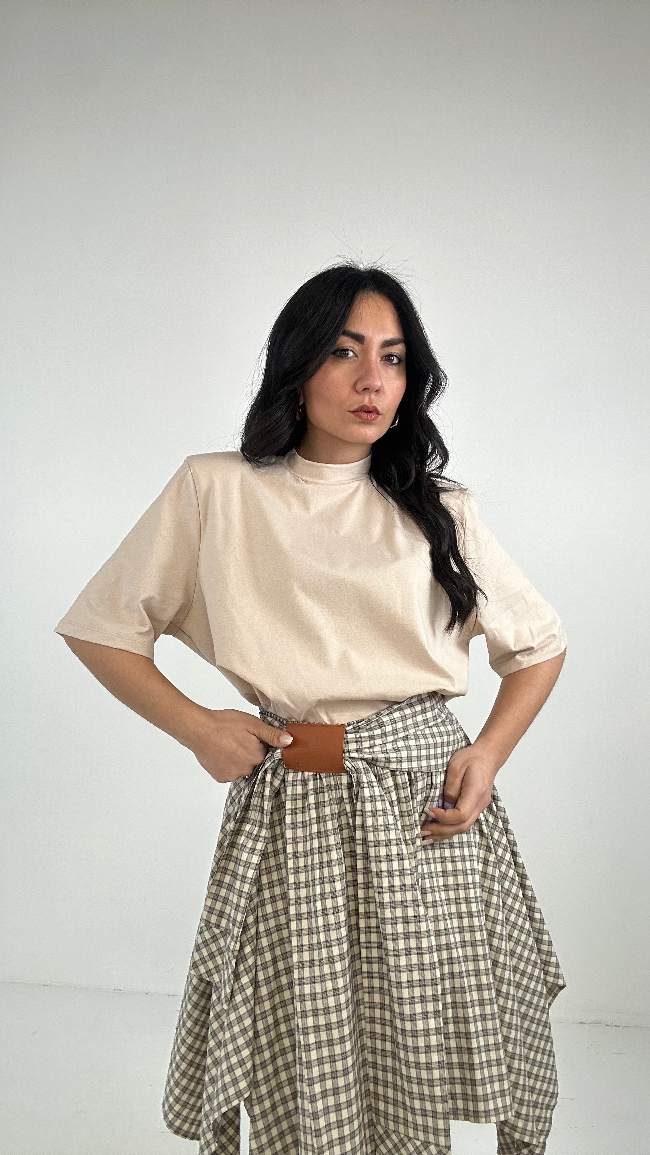 T-shirt SPALLINA E COLLO LOW - BEIGE