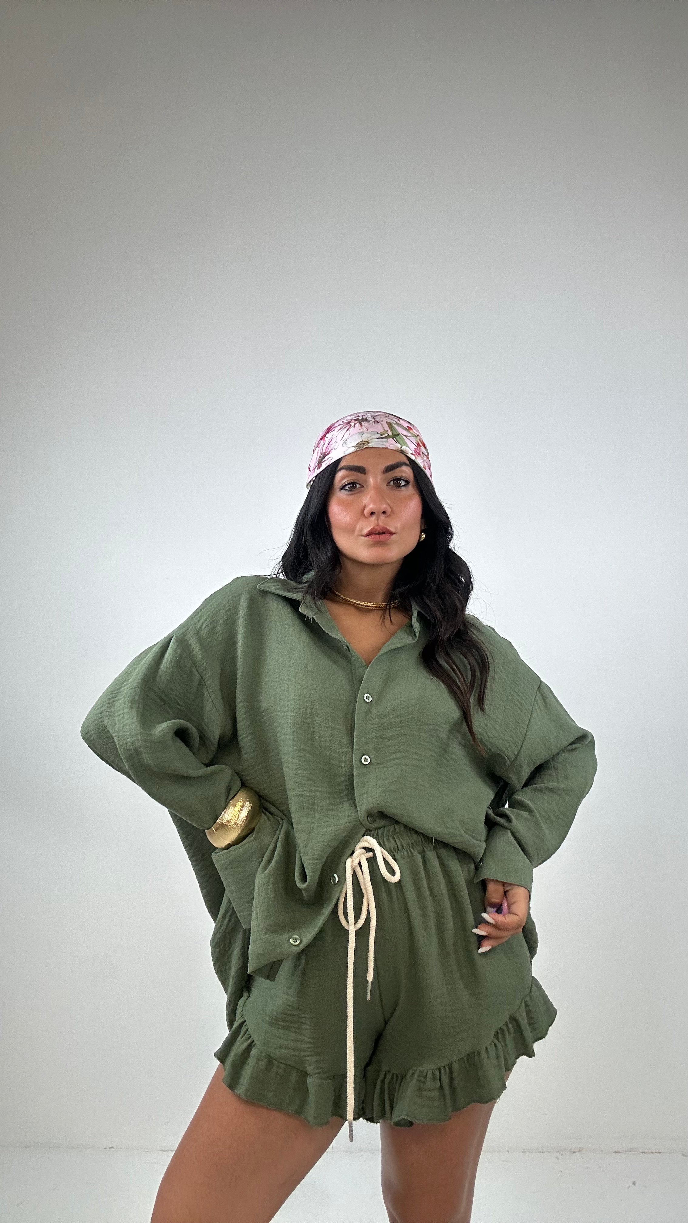 Completo CON SHORTS VOLANT - VERDE MILITARE